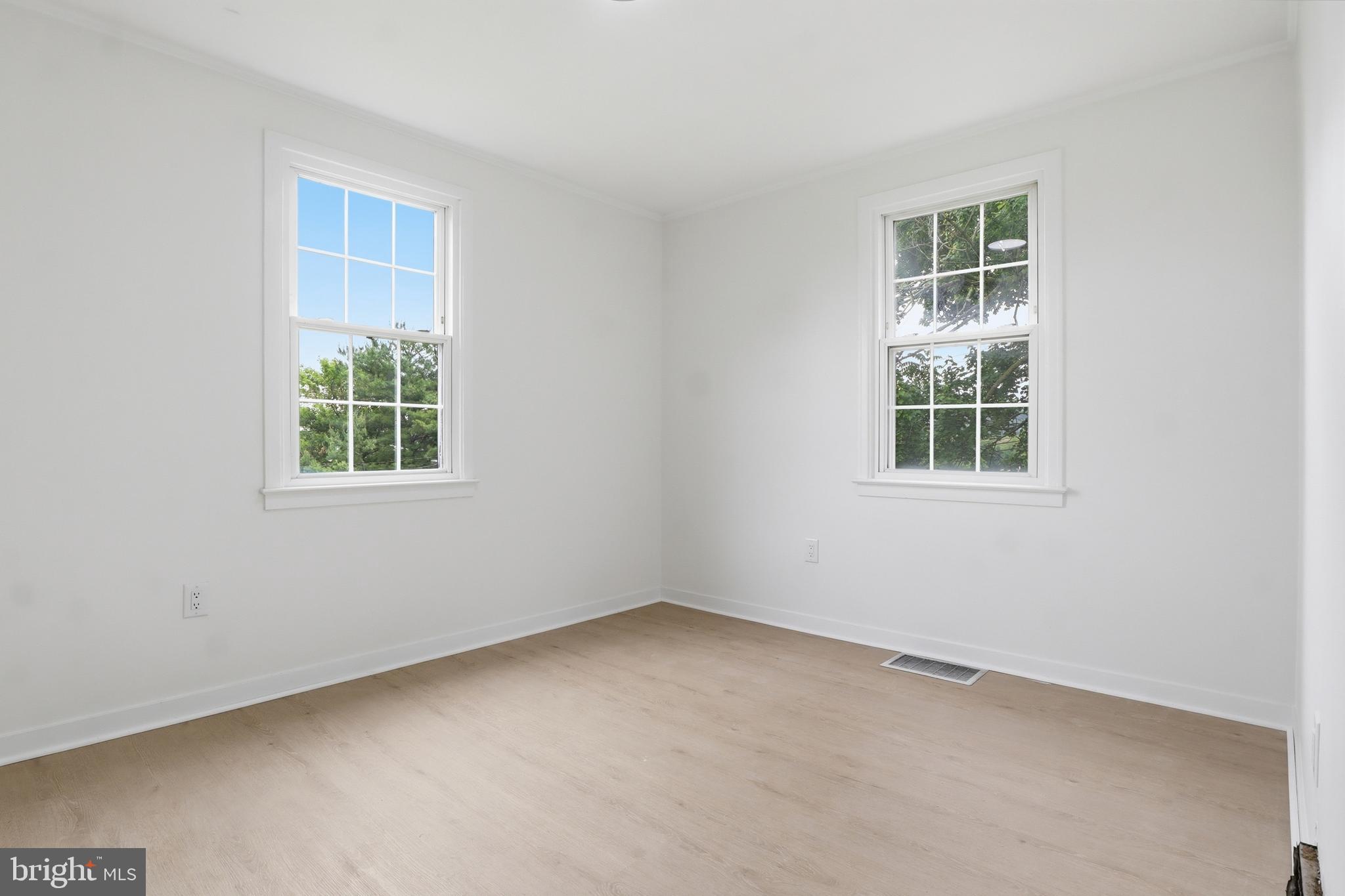 HIGH ACRES - Residential
