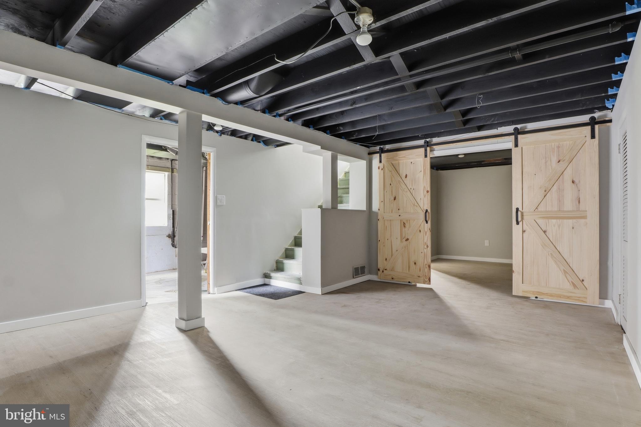 HIGH ACRES - Residential
