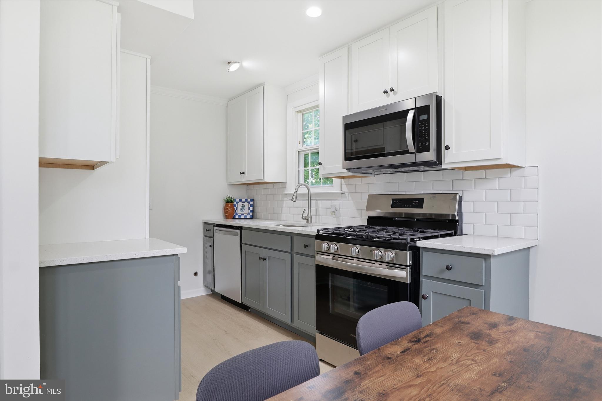HIGH ACRES - Residential