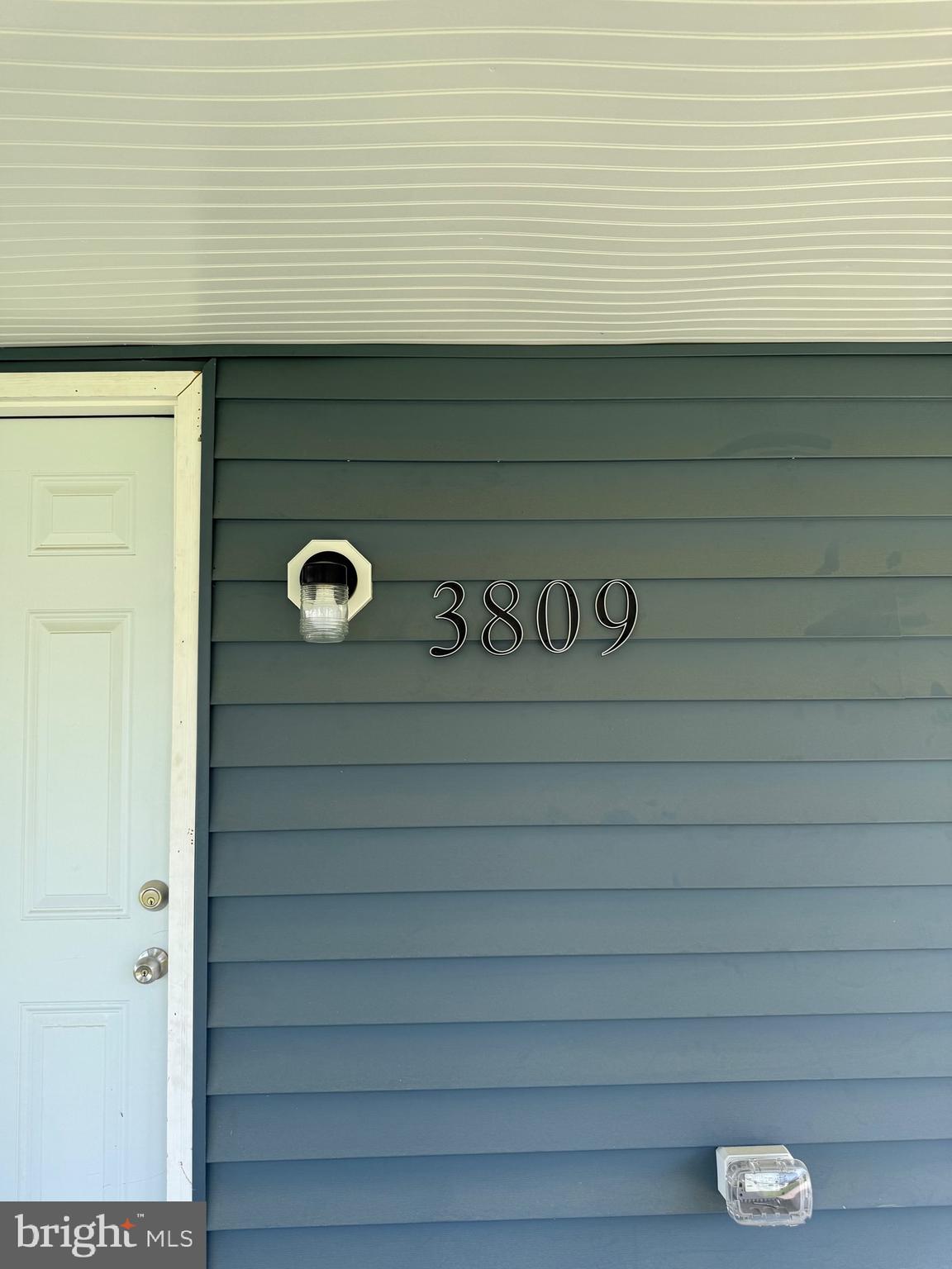3809 MAIN STREET
