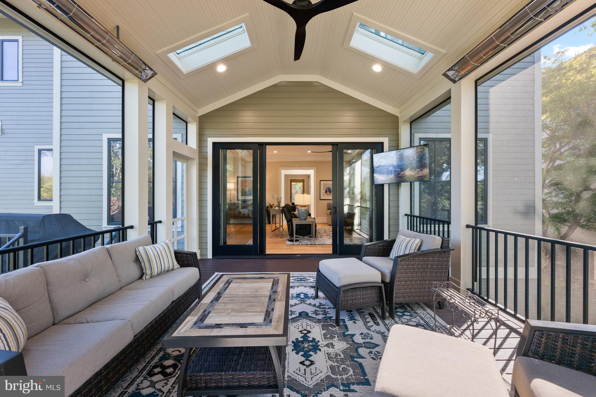 MINOR HILL - Residential