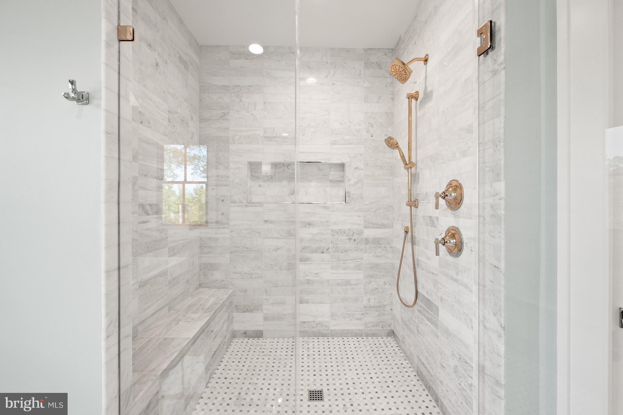 MINOR HILL - Residential