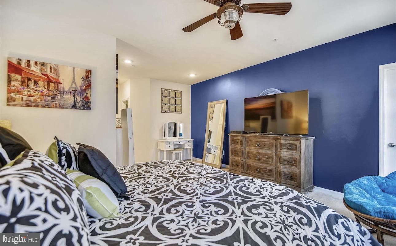 ORCHARD SQUARE - Residential