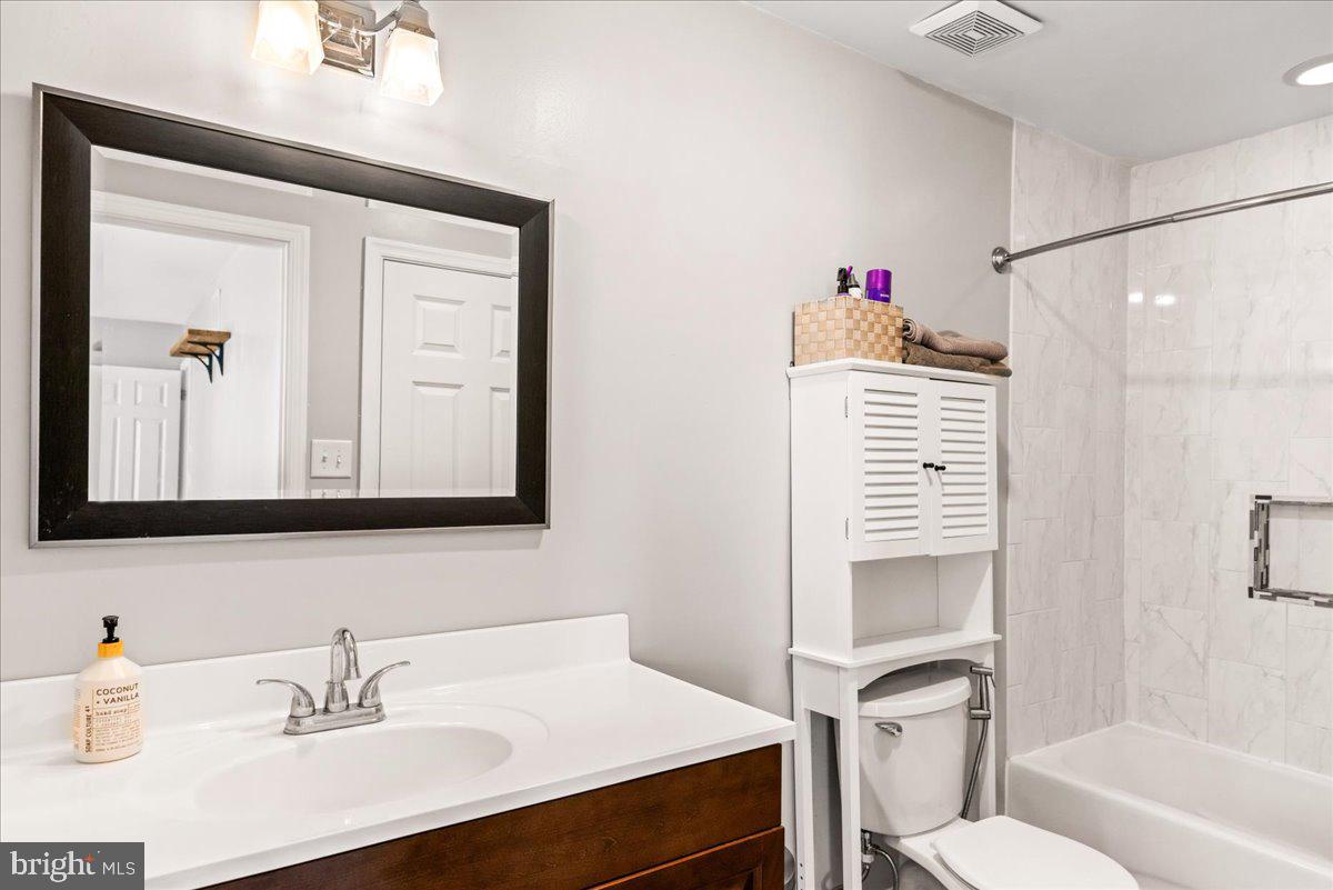 CEDAR HILL - Residential