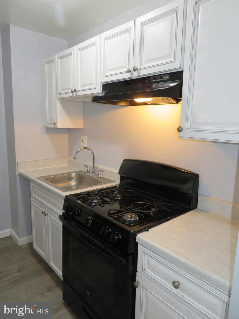 FRENCHMANS CREEK - Residential Lease