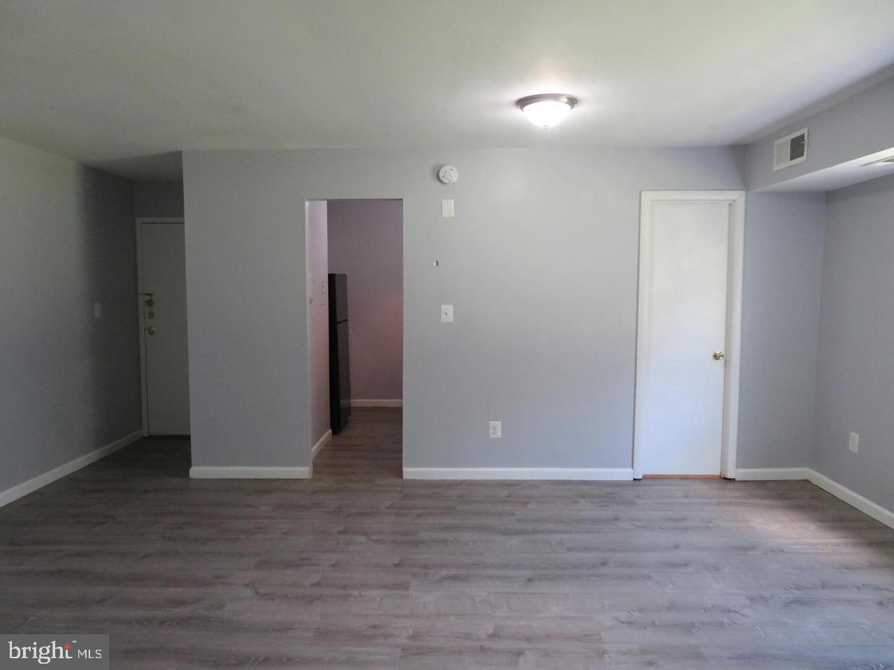 FRENCHMANS CREEK - Residential Lease