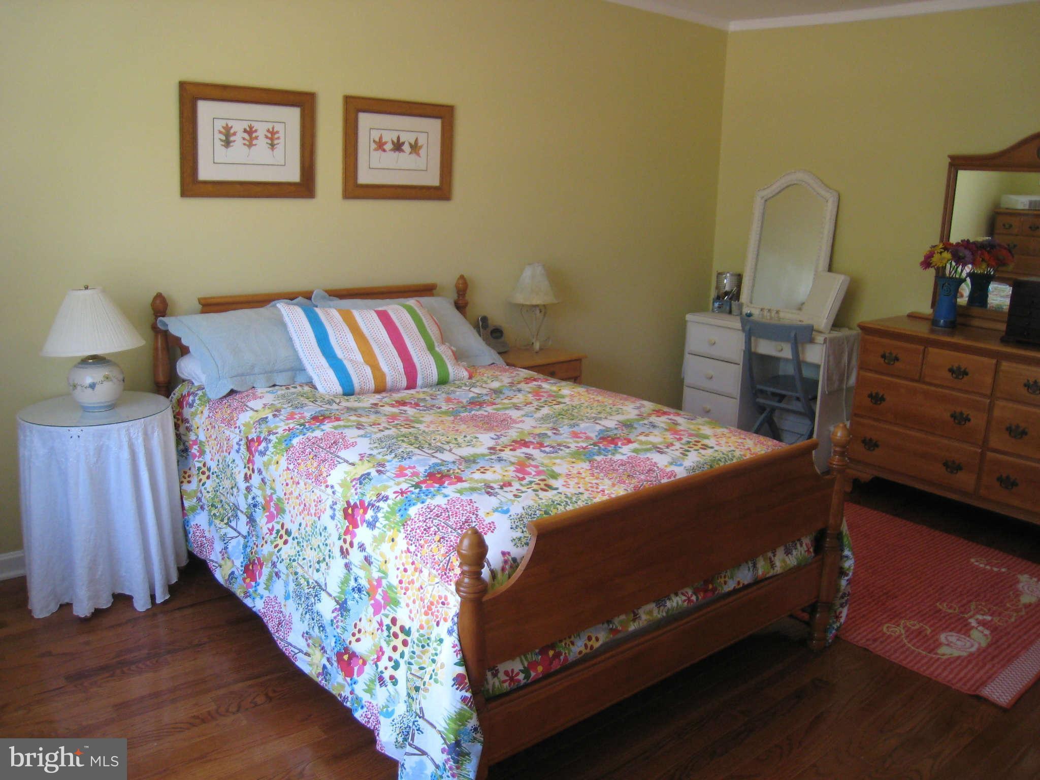 FALLS CHASE - Residential