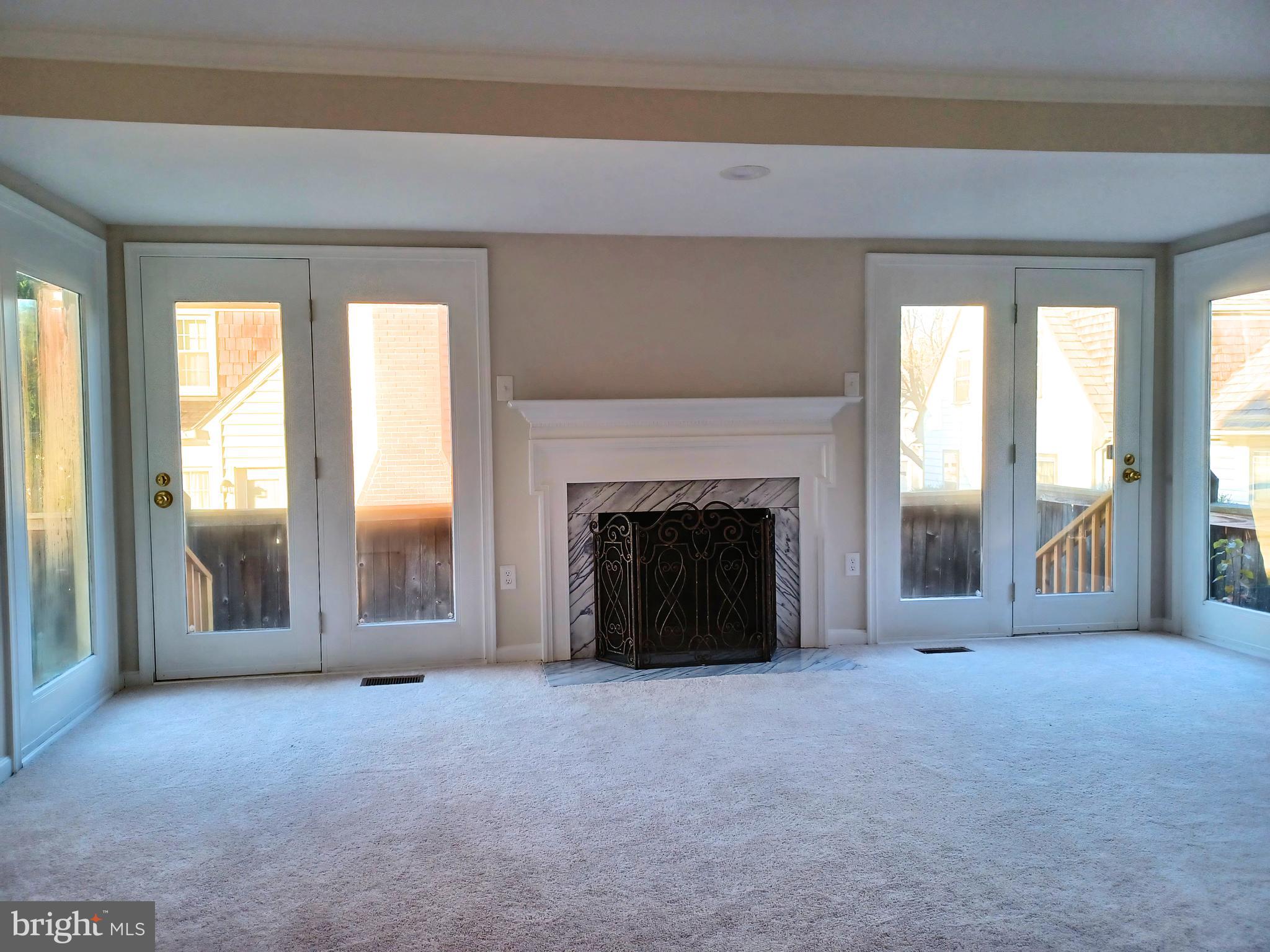 SAYBROOKE - Residential Lease