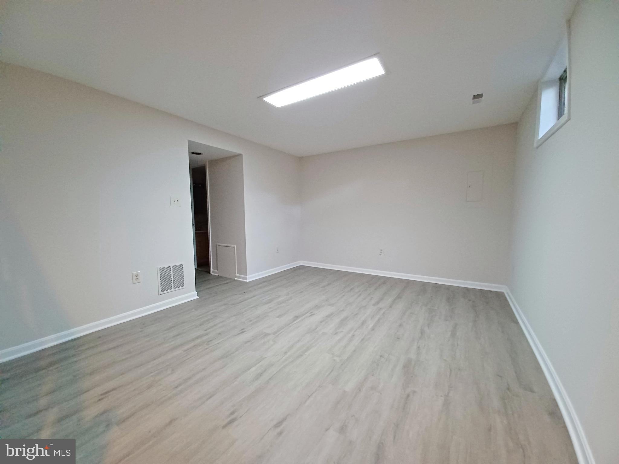 SAYBROOKE - Residential Lease