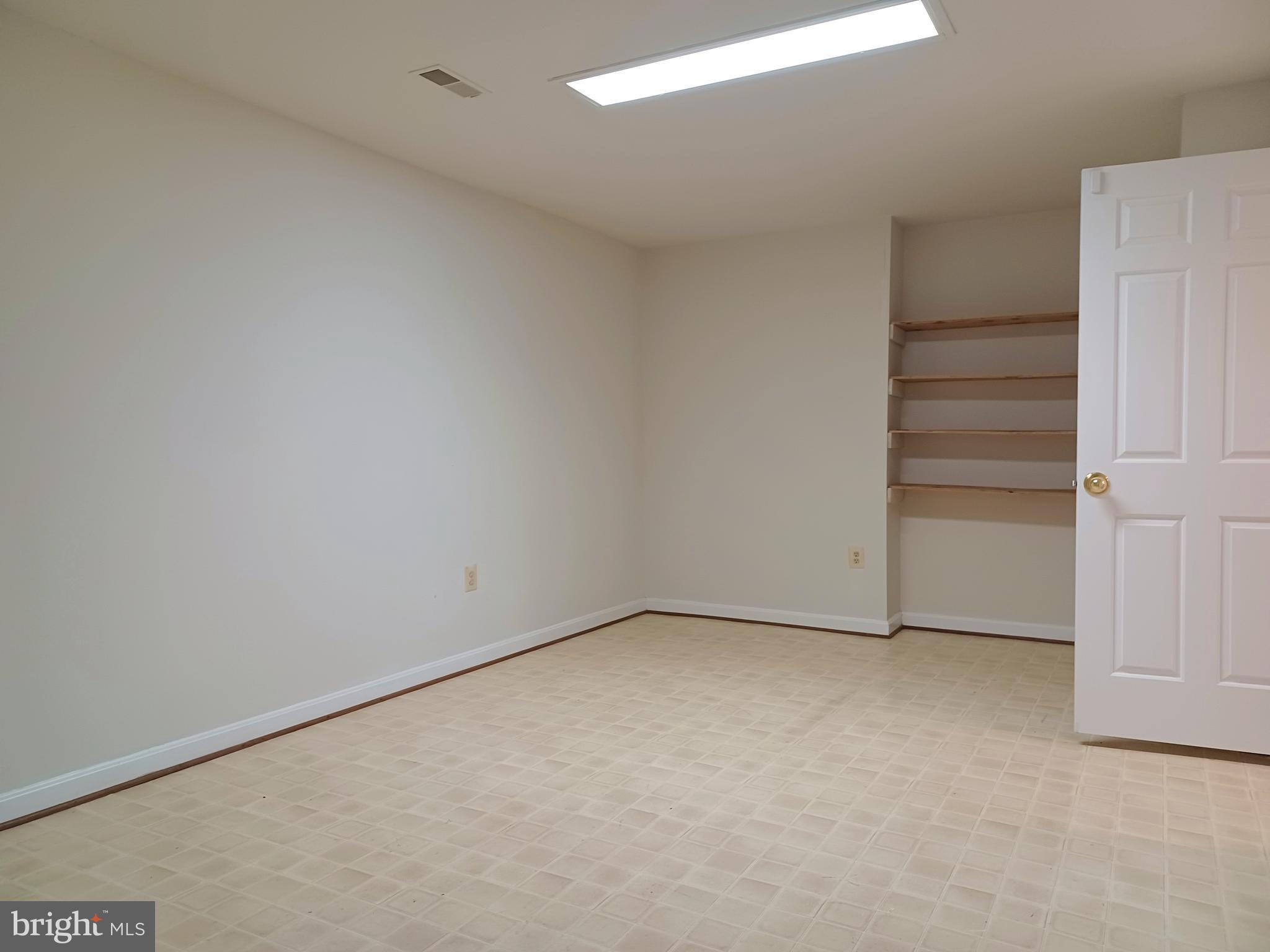 SAYBROOKE - Residential Lease