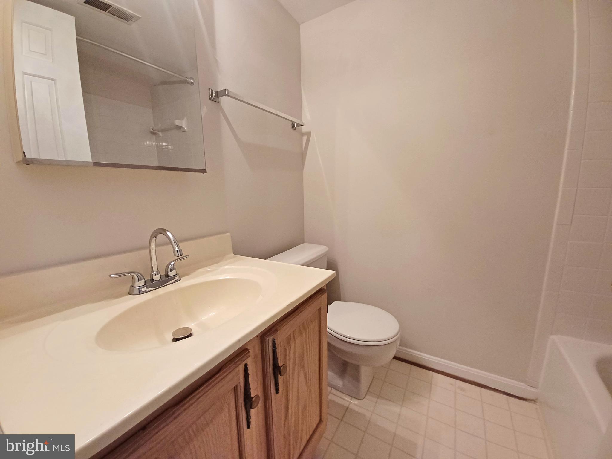 SAYBROOKE - Residential Lease