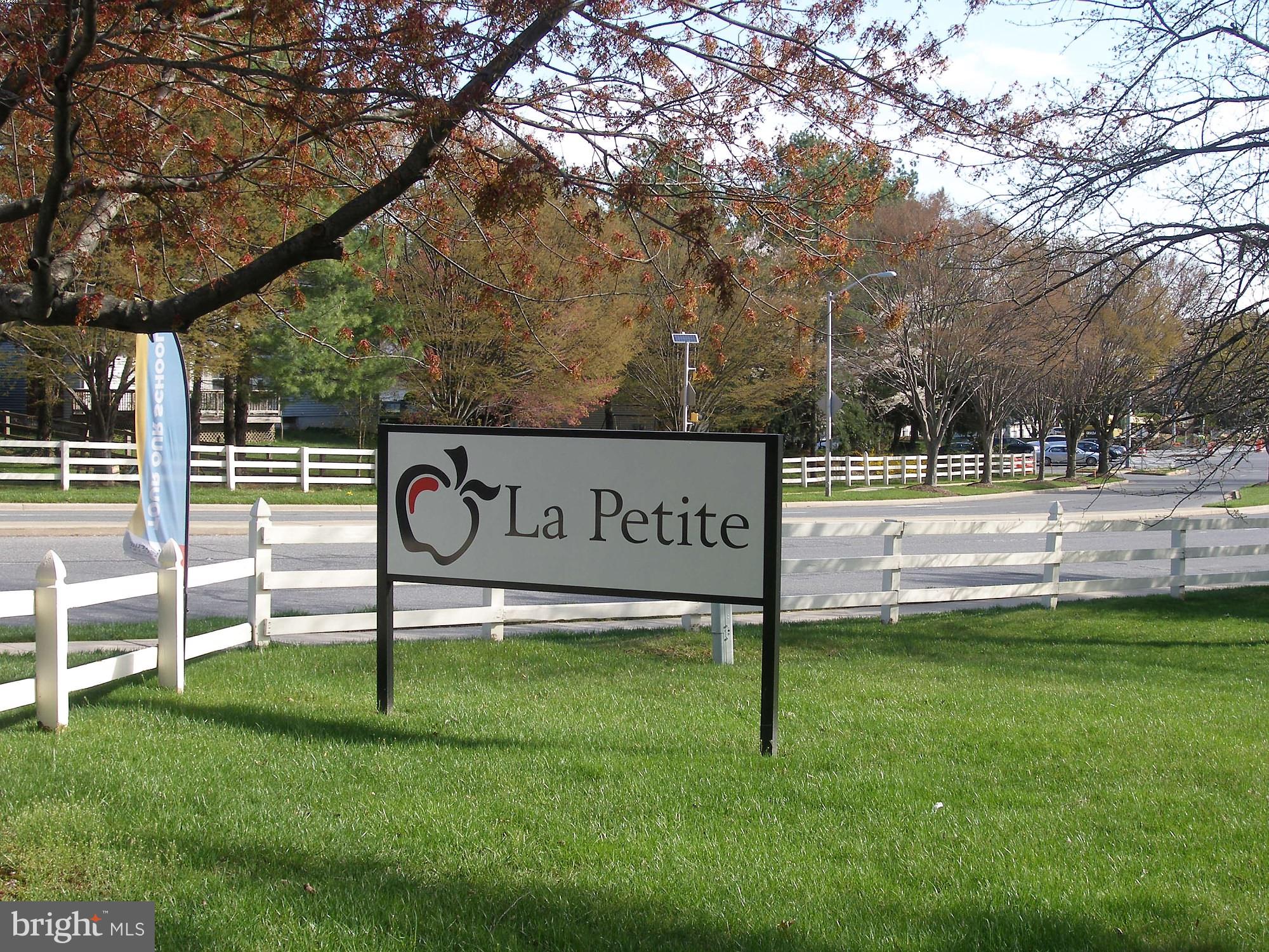 SAYBROOKE - Residential Lease