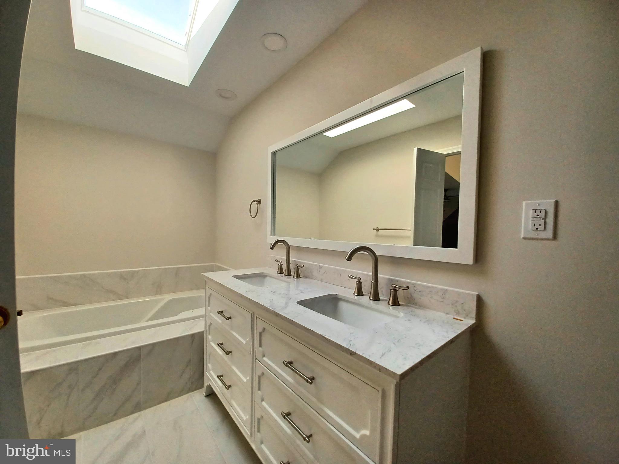 SAYBROOKE - Residential Lease