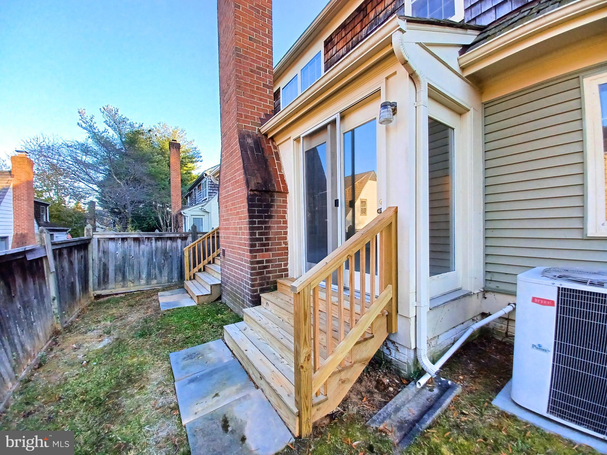 SAYBROOKE - Residential Lease