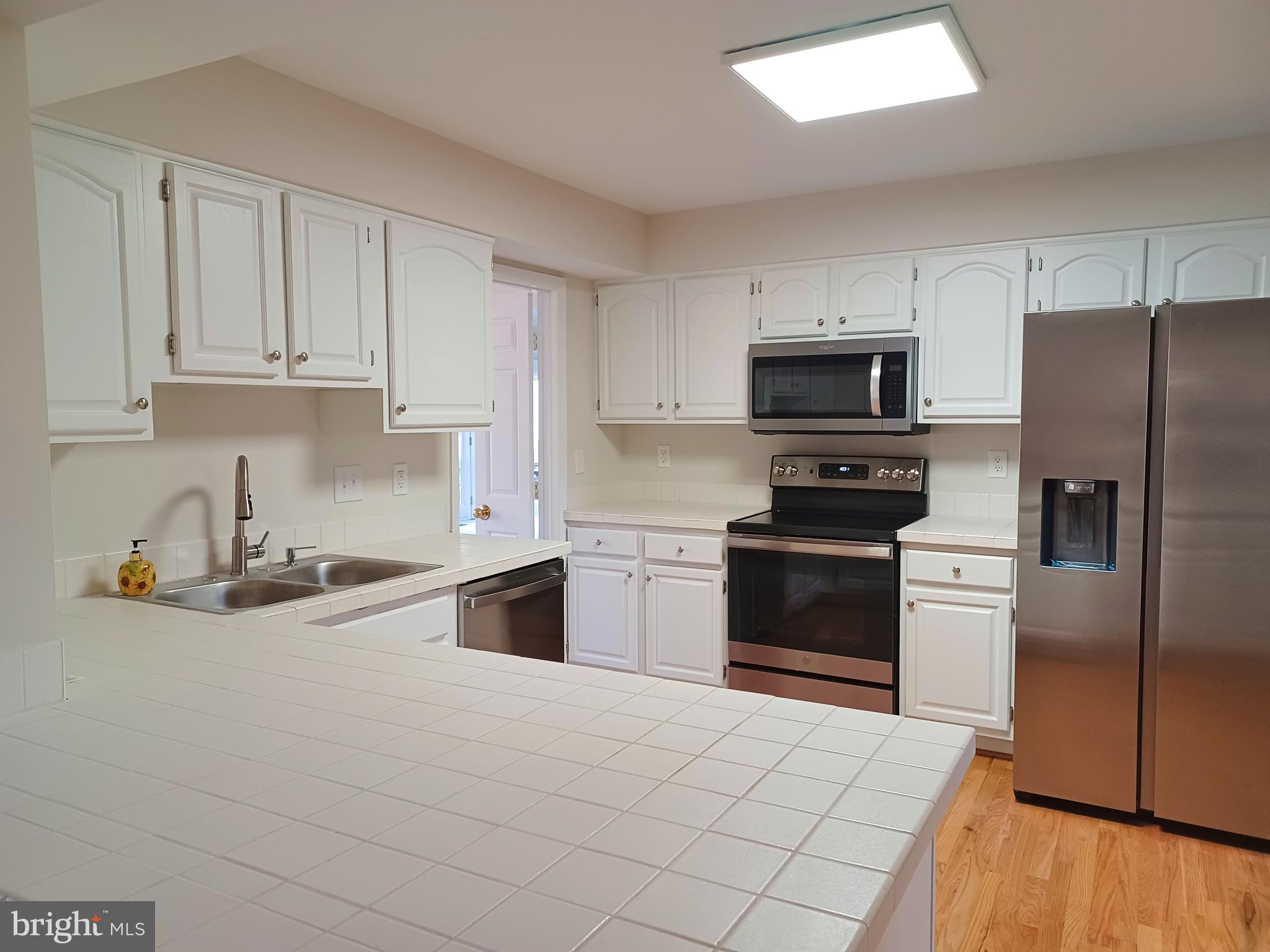 SAYBROOKE - Residential Lease