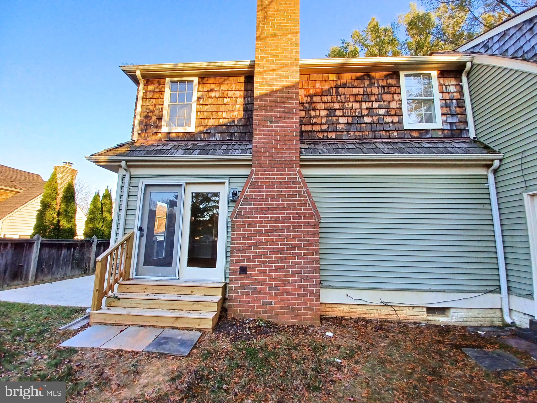 SAYBROOKE - Residential Lease