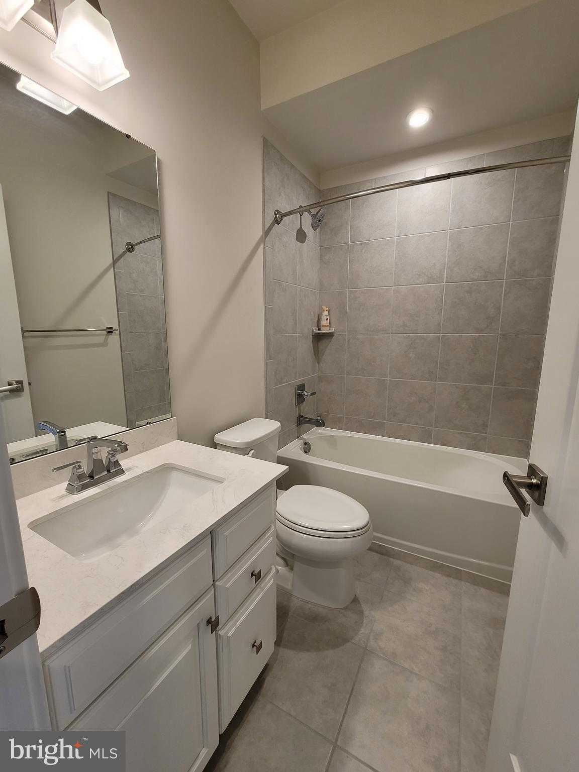 HERITAGE - Residential Lease