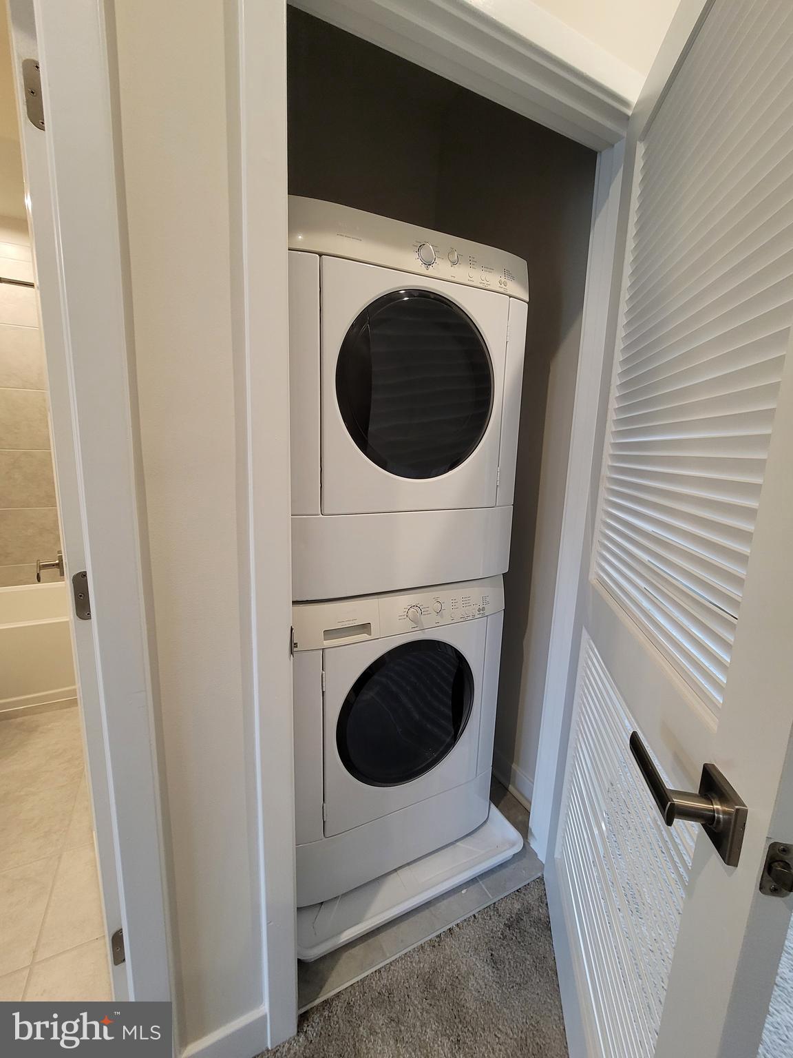 HERITAGE - Residential Lease