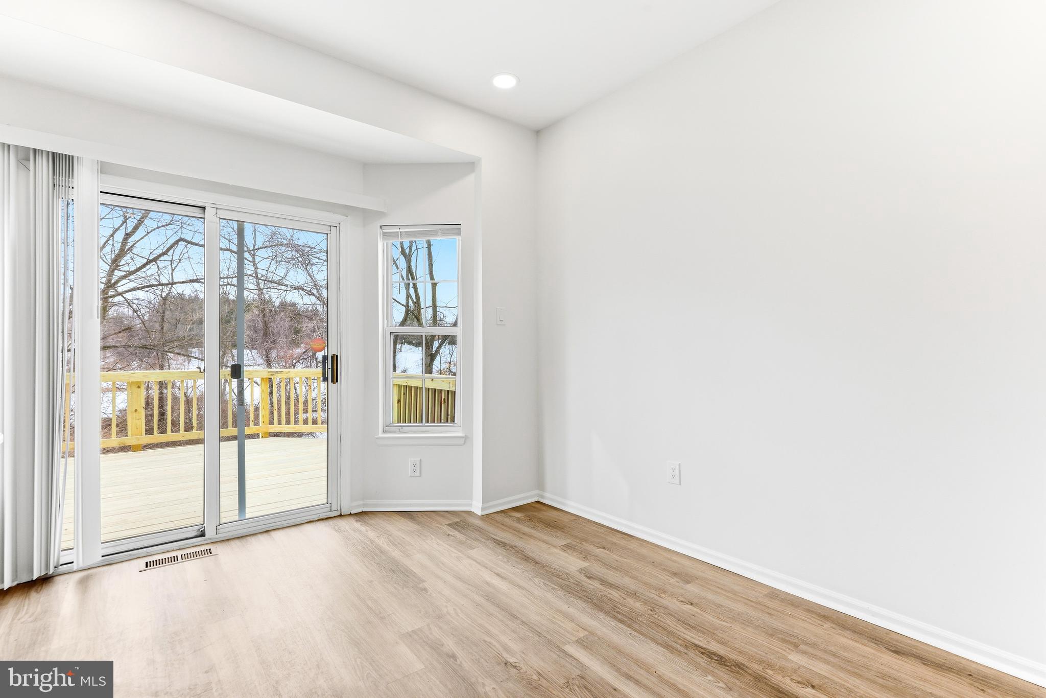 BROOKSIDE - Residential