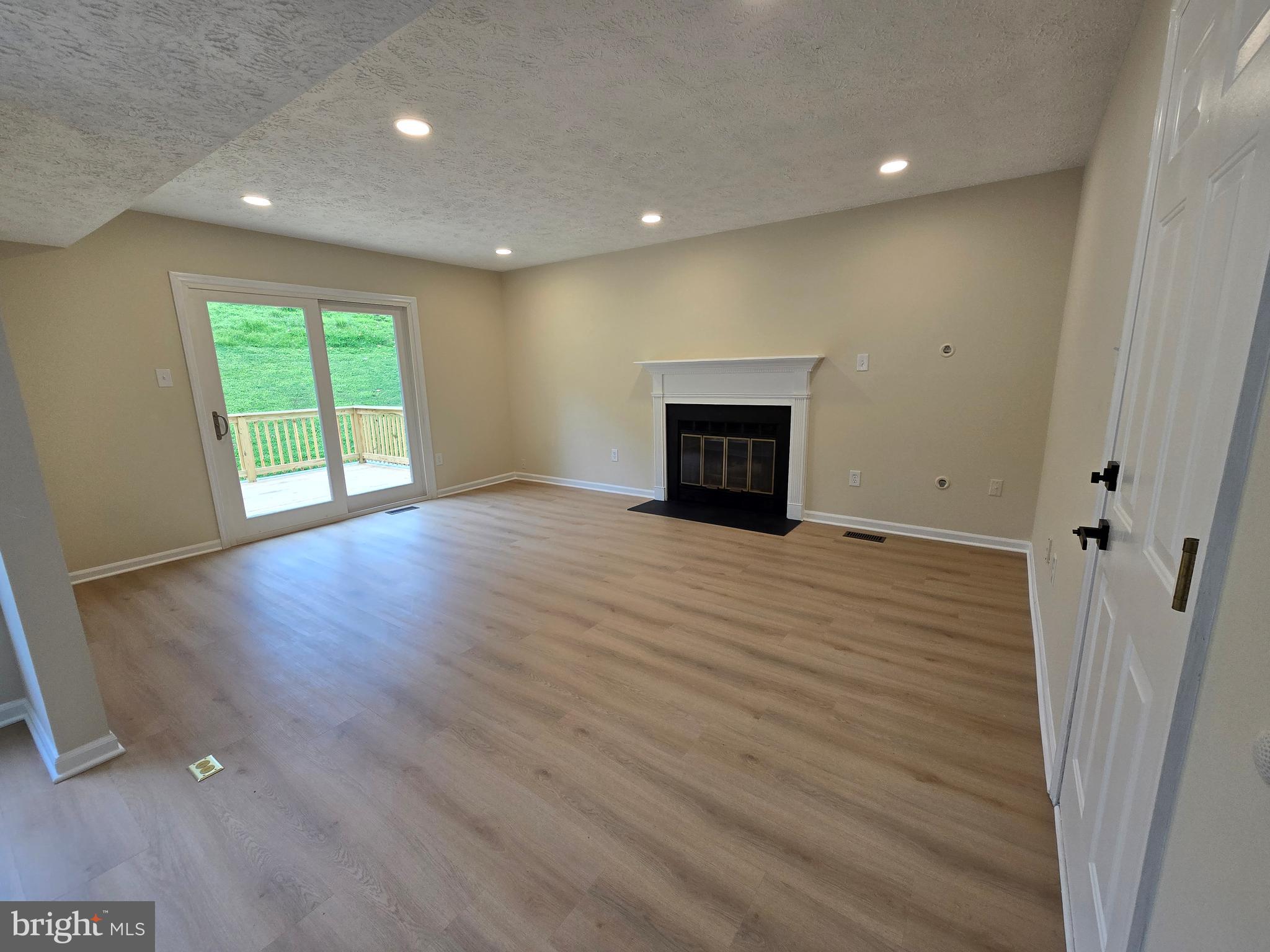 HICKORY RIDGE - Residential