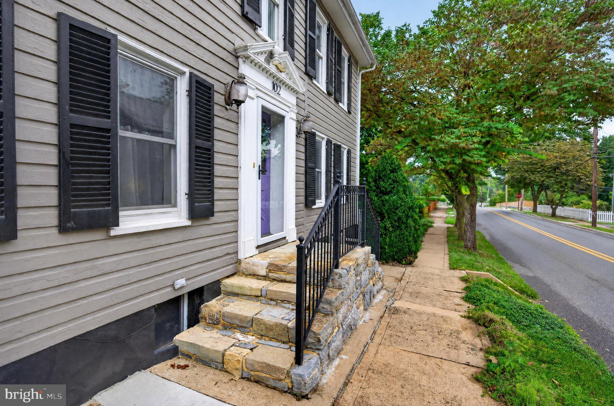 102 N DUKE STREET