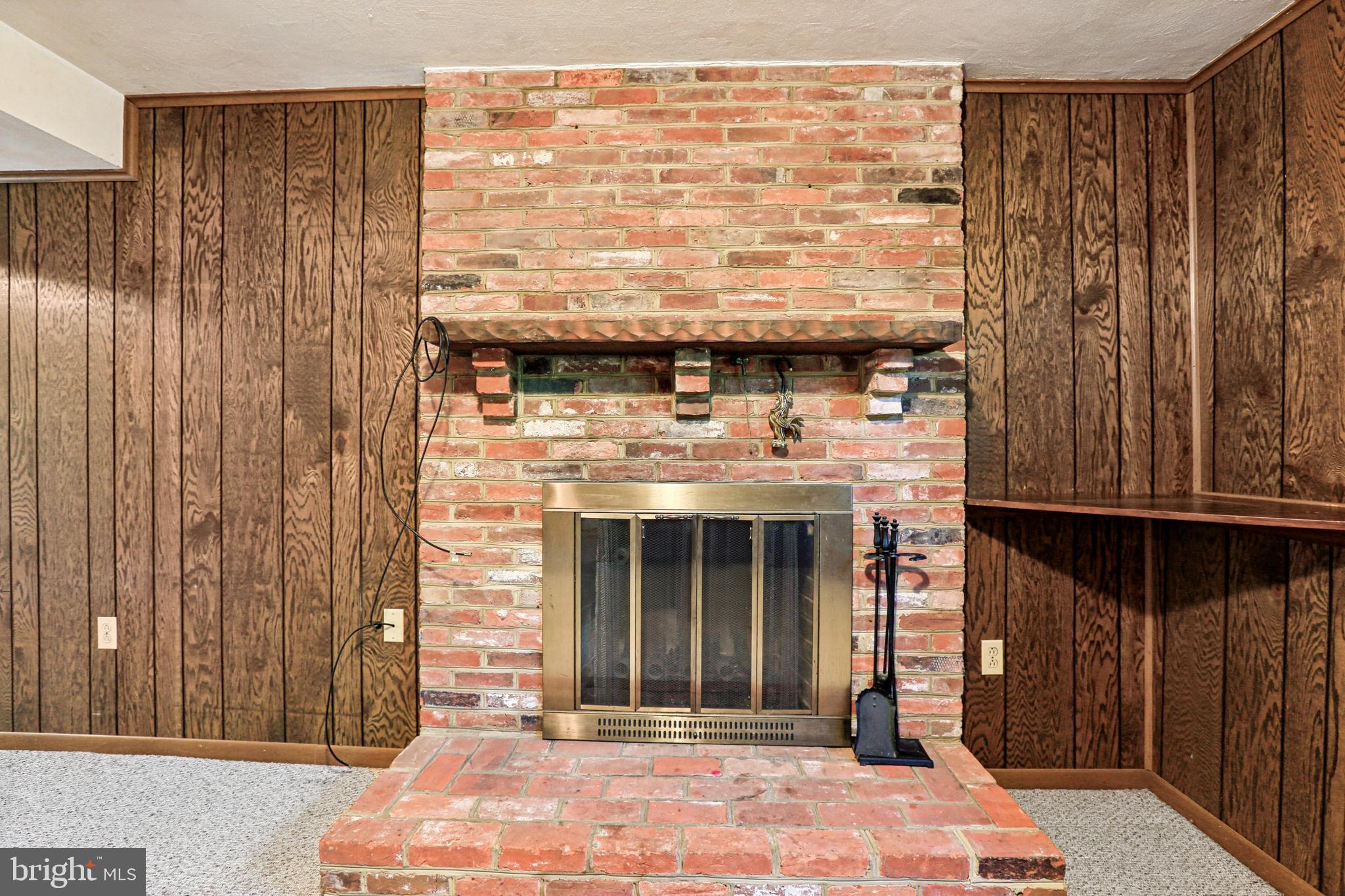 BAY HILLS - Residential