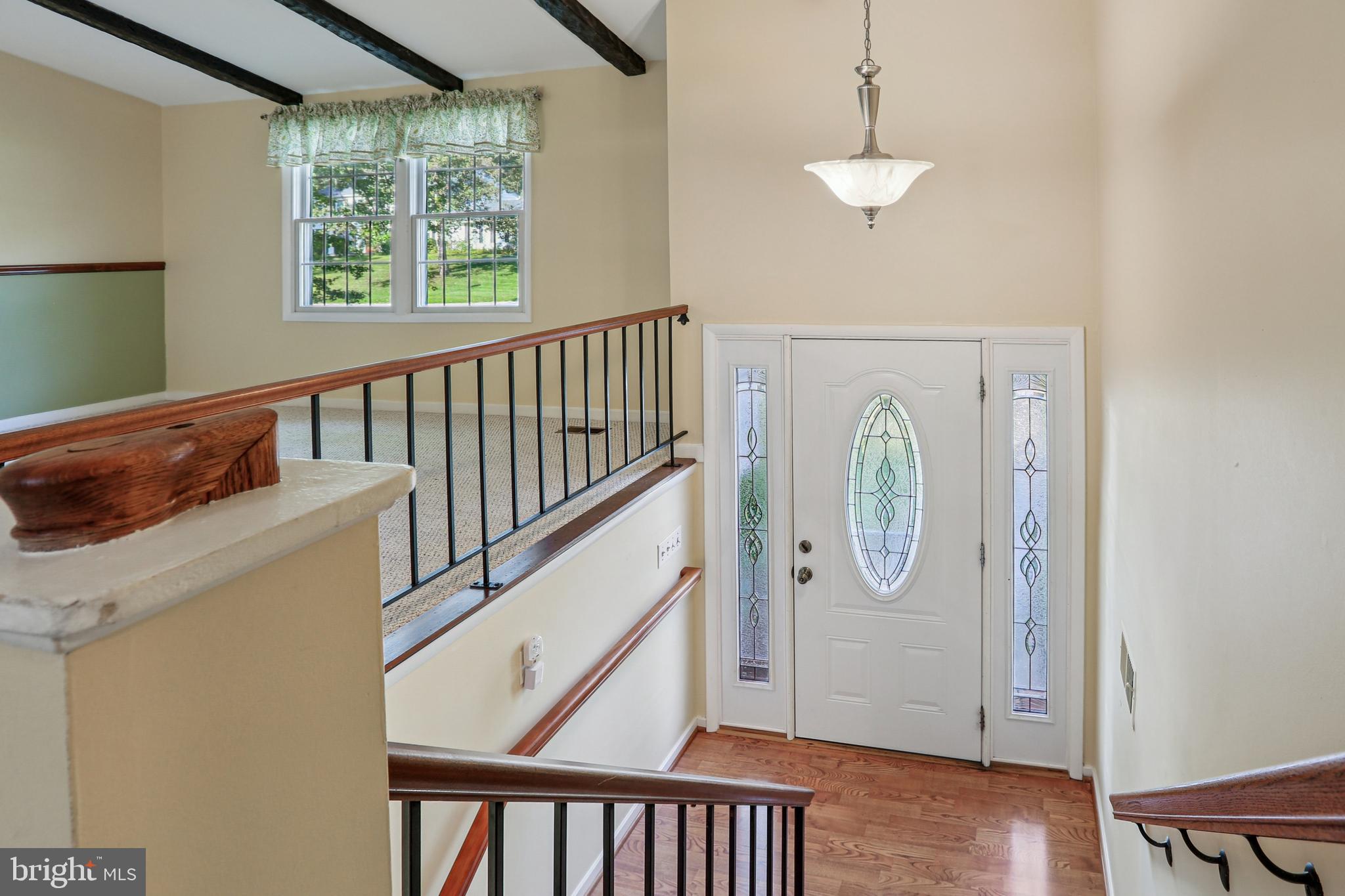 BAY HILLS - Residential