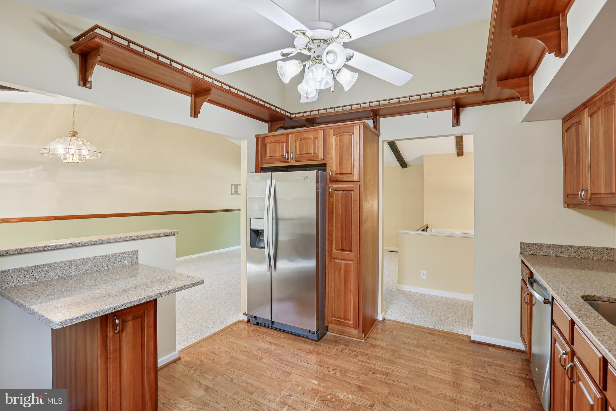 BAY HILLS - Residential