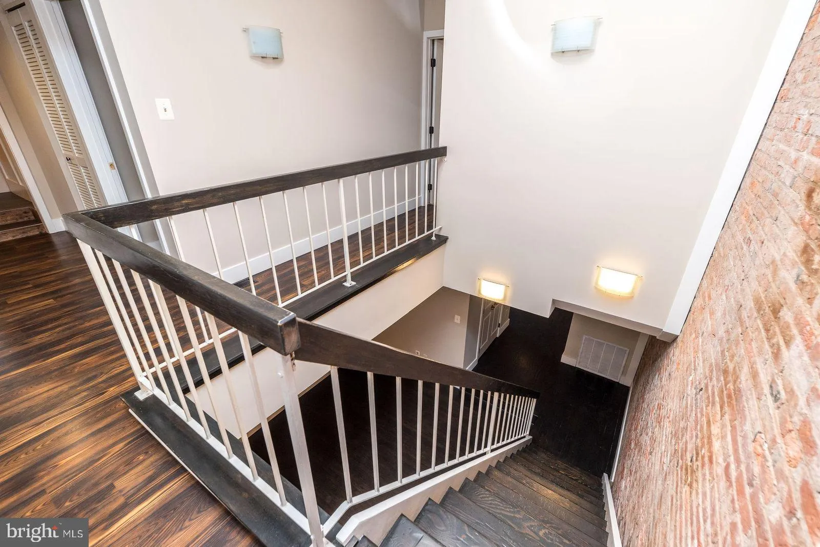 Philadelphia, Pennsylvania 19147, United States, 4 Bedrooms Bedrooms, ,4 BathroomsBathrooms,Residential,Active,181148