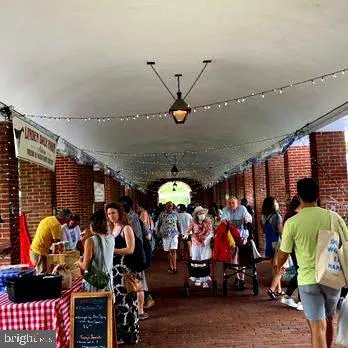 Philadelphia, Pennsylvania 19147, United States, 4 Bedrooms Bedrooms, ,4 BathroomsBathrooms,Residential,Active,181148