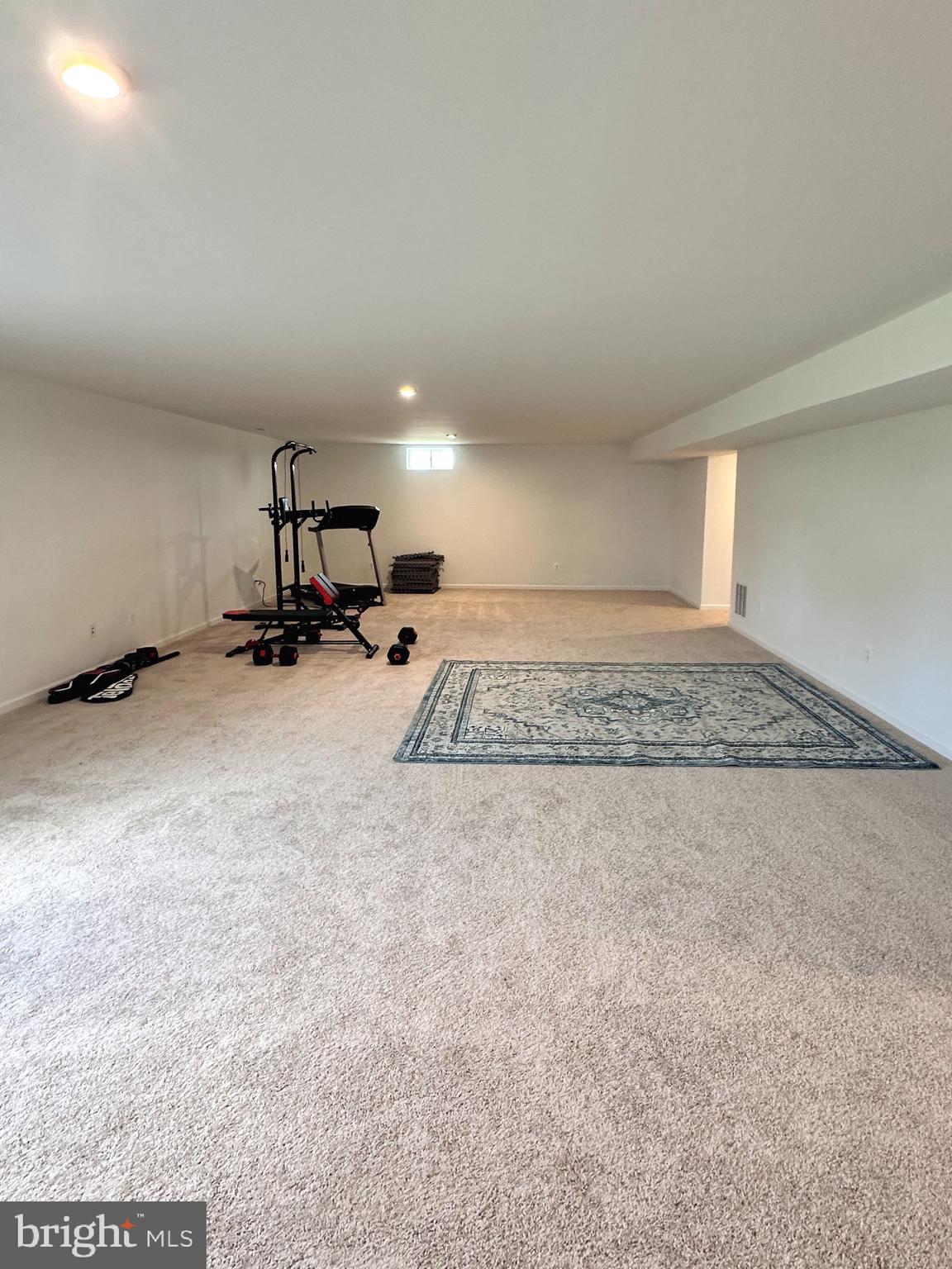 KING'S CROSSING - Residential Lease