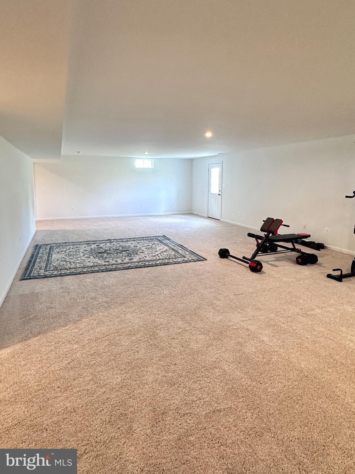 KING'S CROSSING - Residential Lease