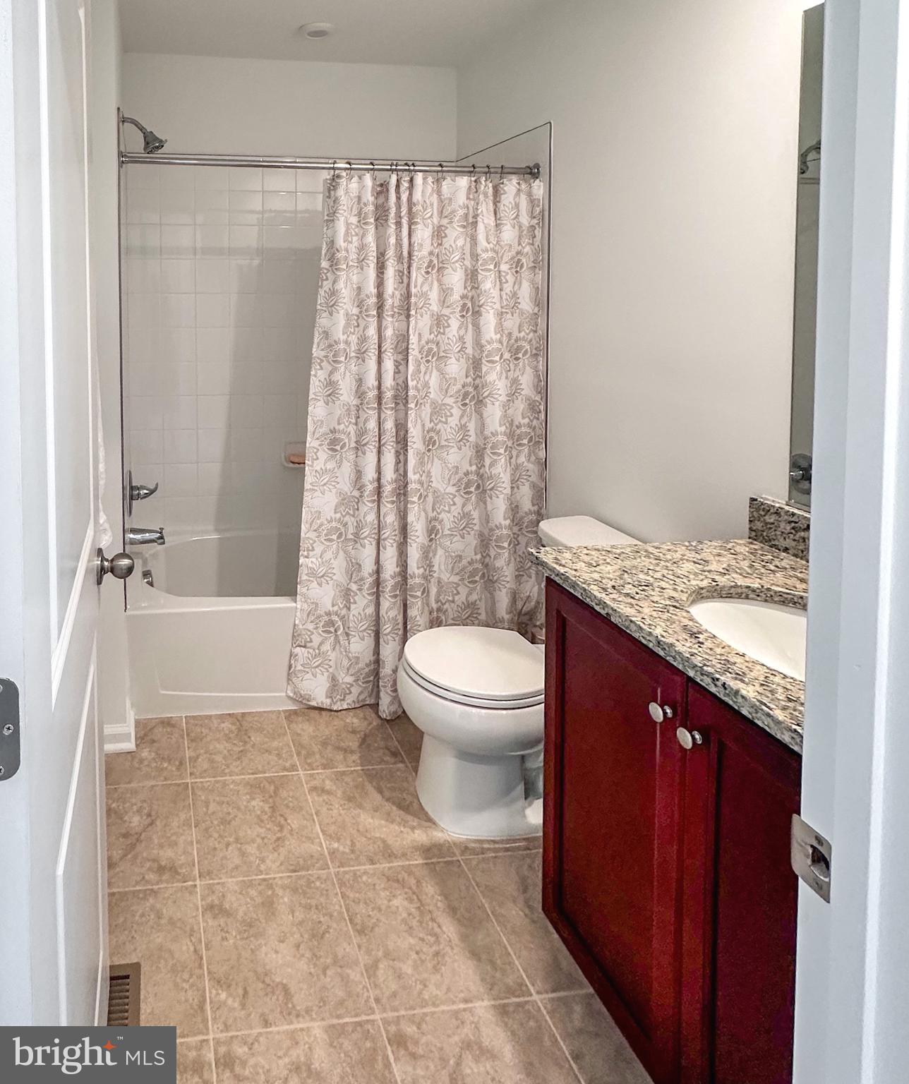 KING'S CROSSING - Residential Lease