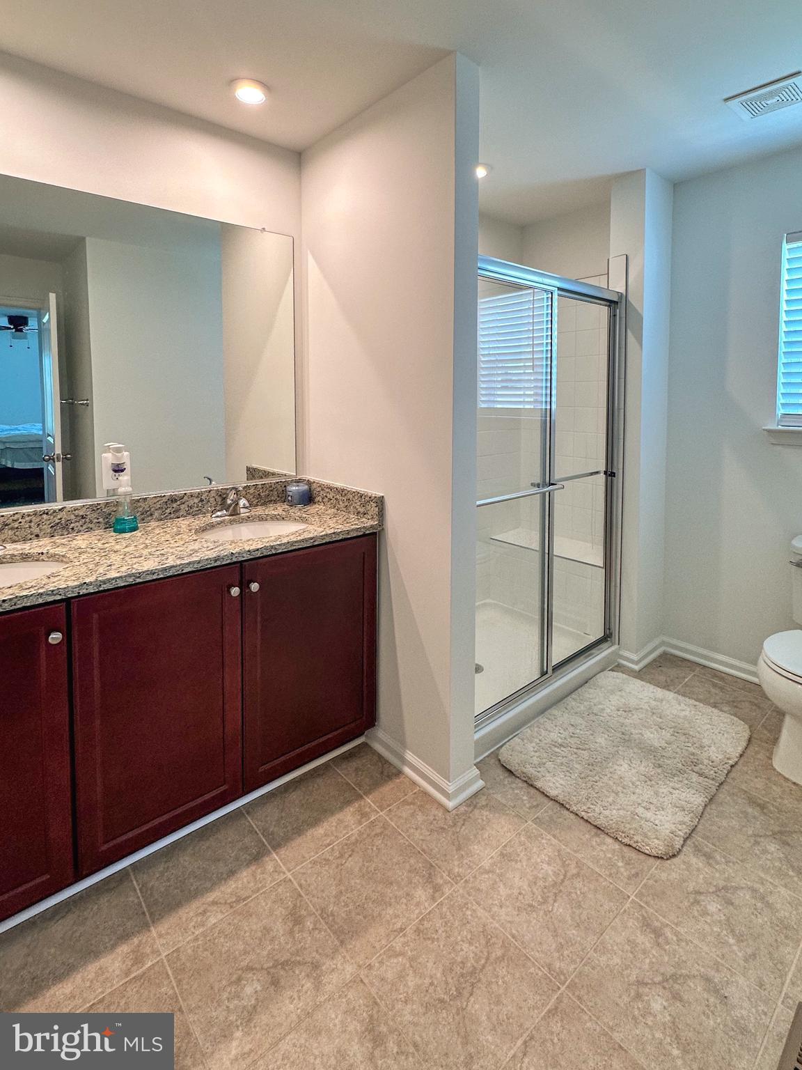 KING'S CROSSING - Residential Lease