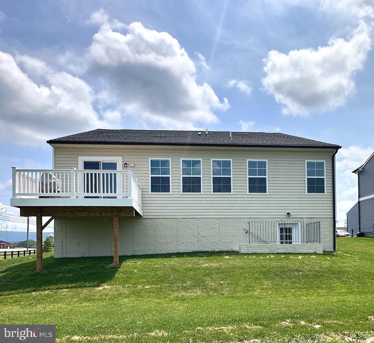 KING'S CROSSING - Residential Lease