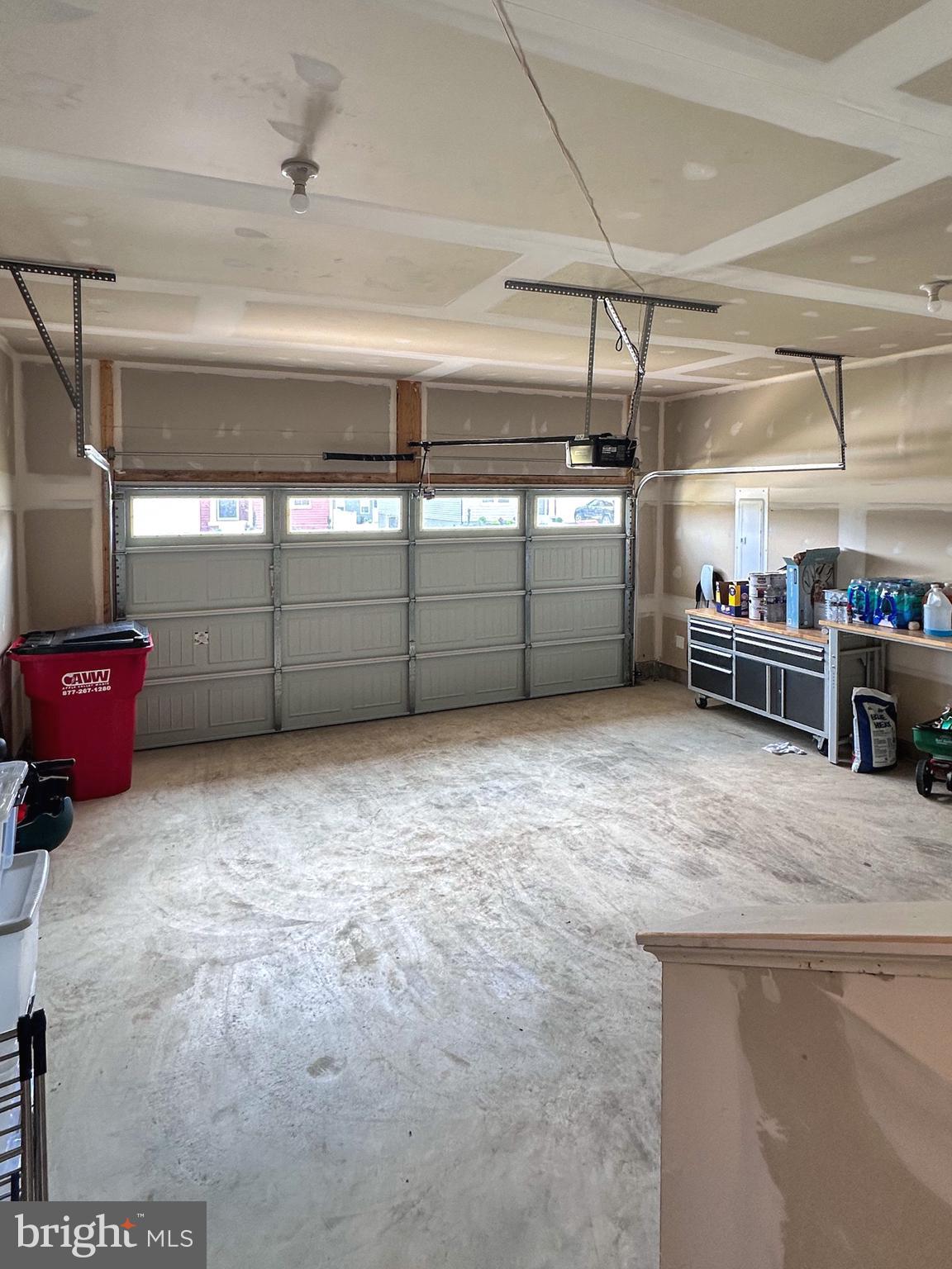 KING'S CROSSING - Residential Lease