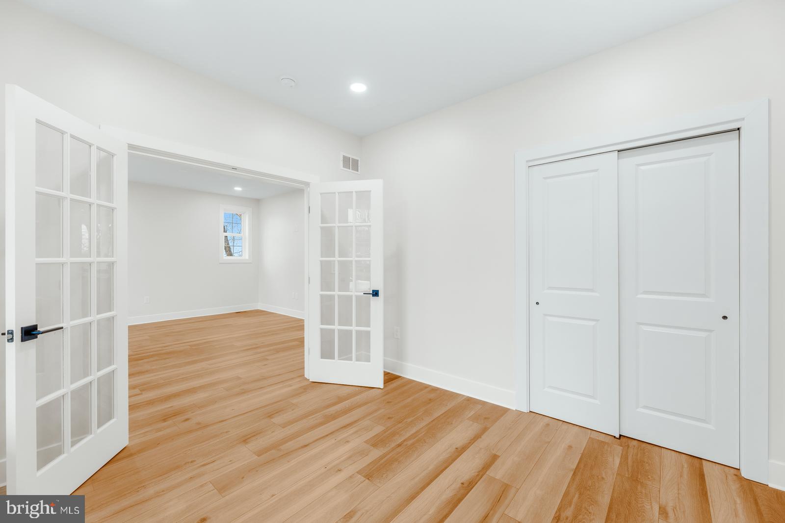 LANGHORNE MANOR - Residential