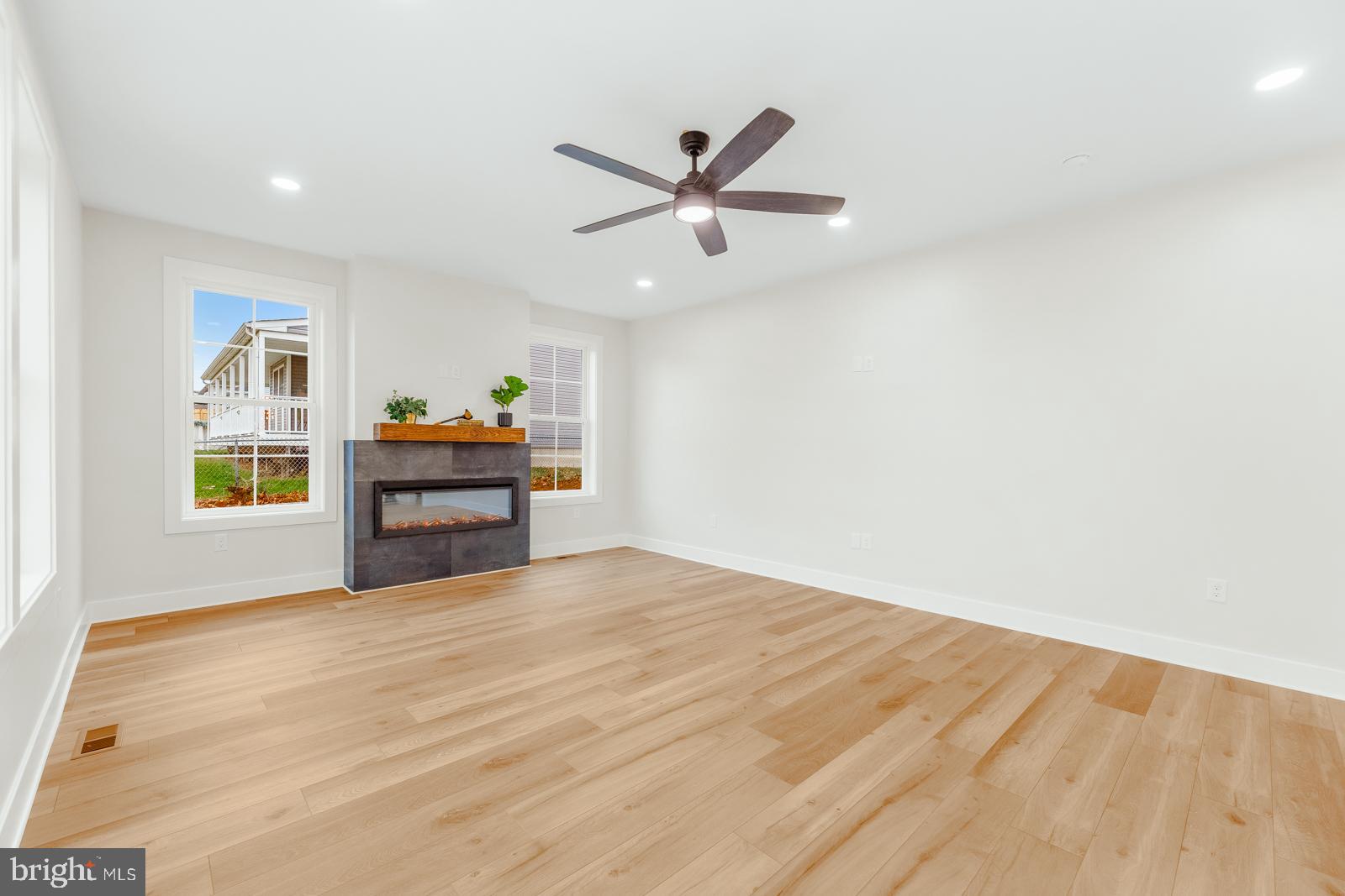 LANGHORNE MANOR - Residential