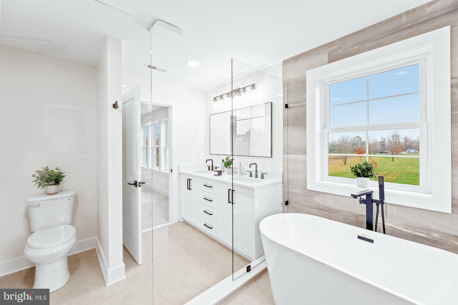 LANGHORNE MANOR - Residential