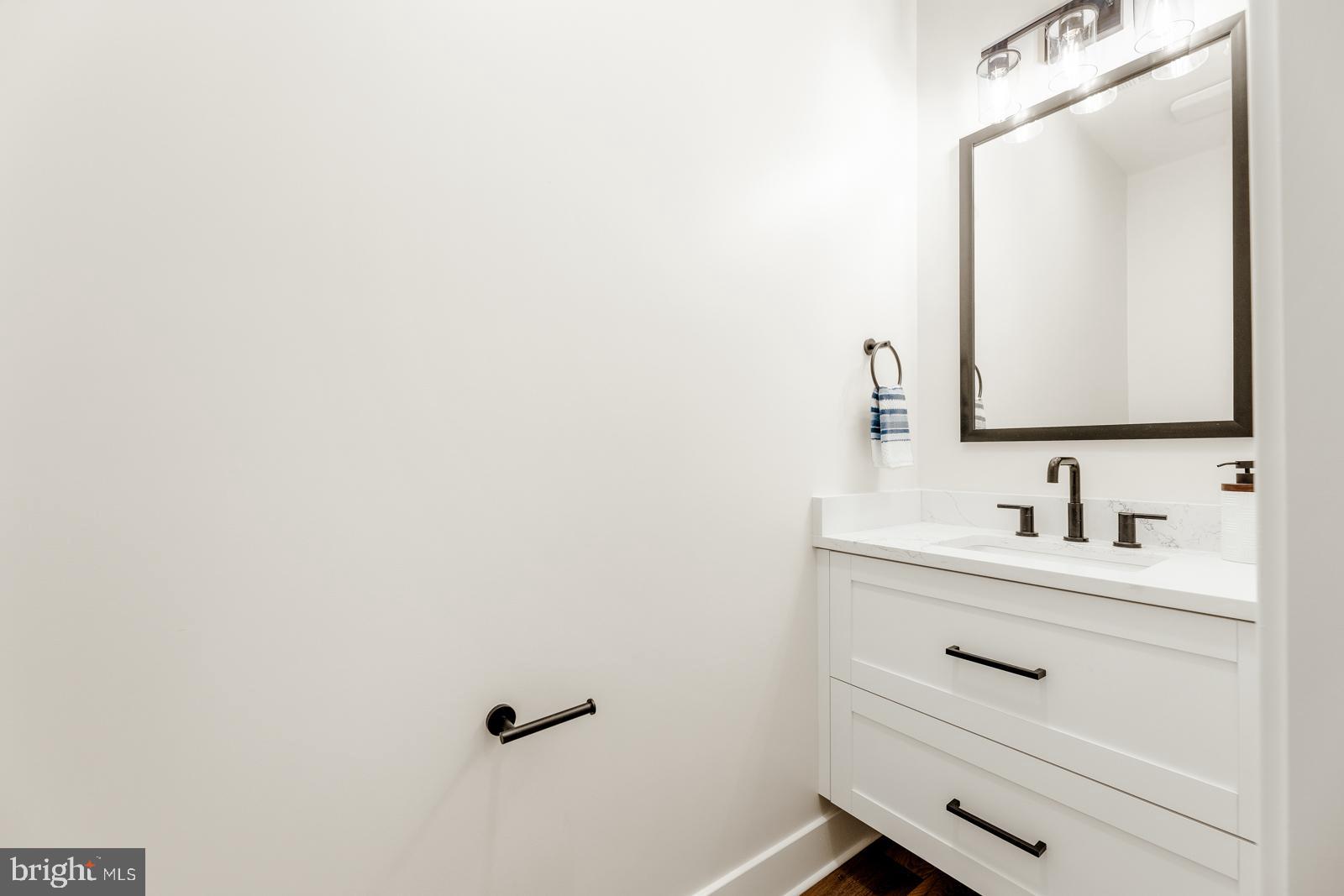 LANGHORNE MANOR - Residential