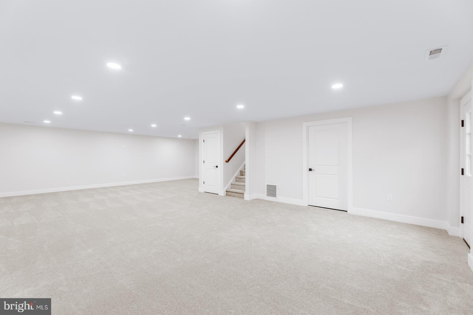 LANGHORNE MANOR - Residential