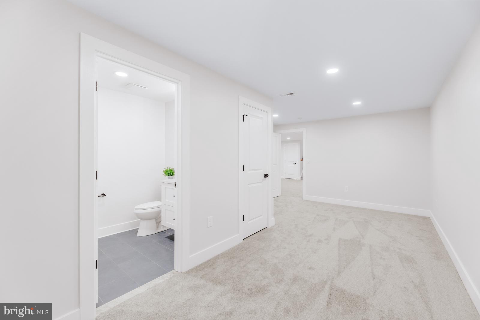 LANGHORNE MANOR - Residential