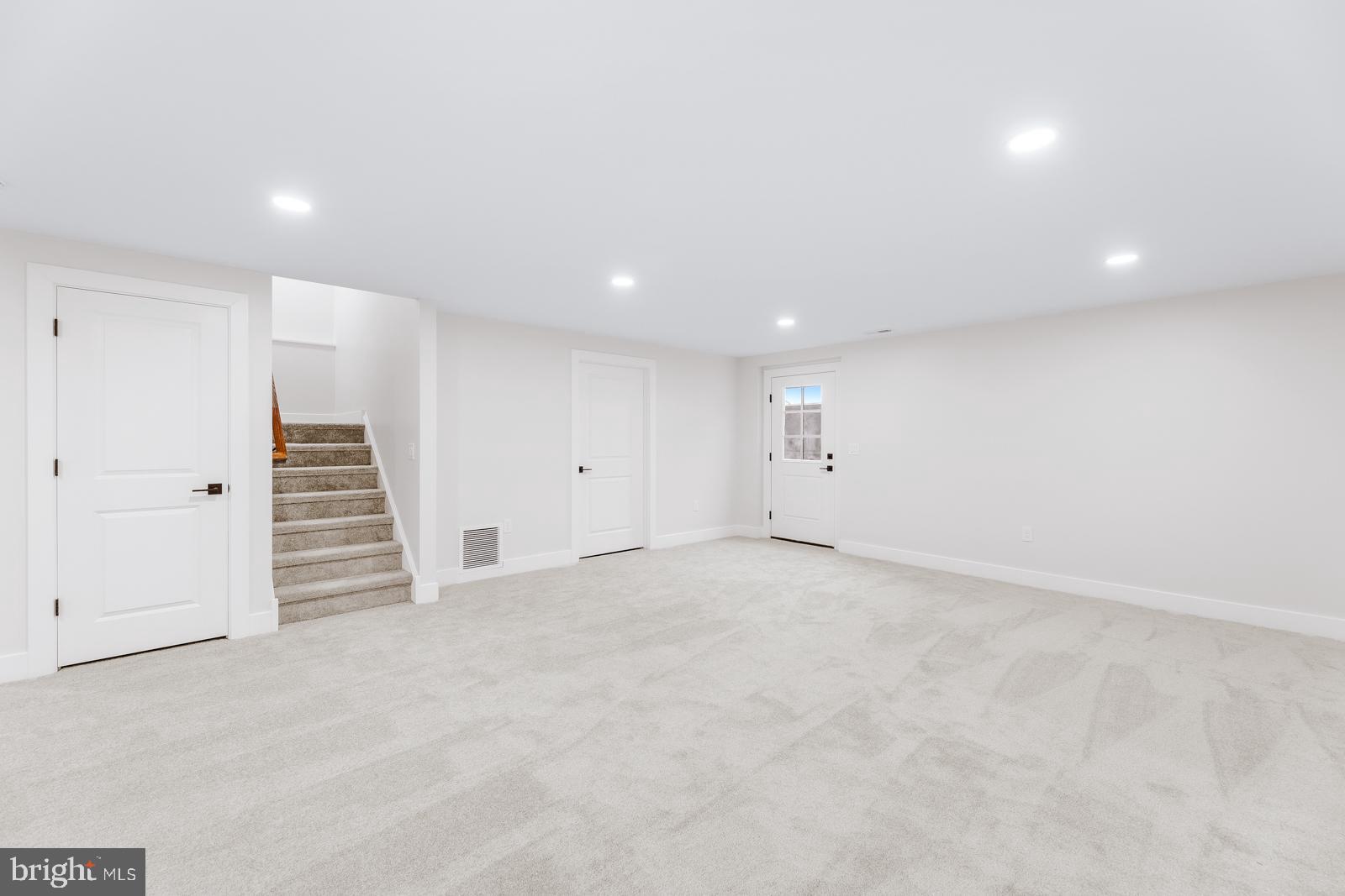 LANGHORNE MANOR - Residential