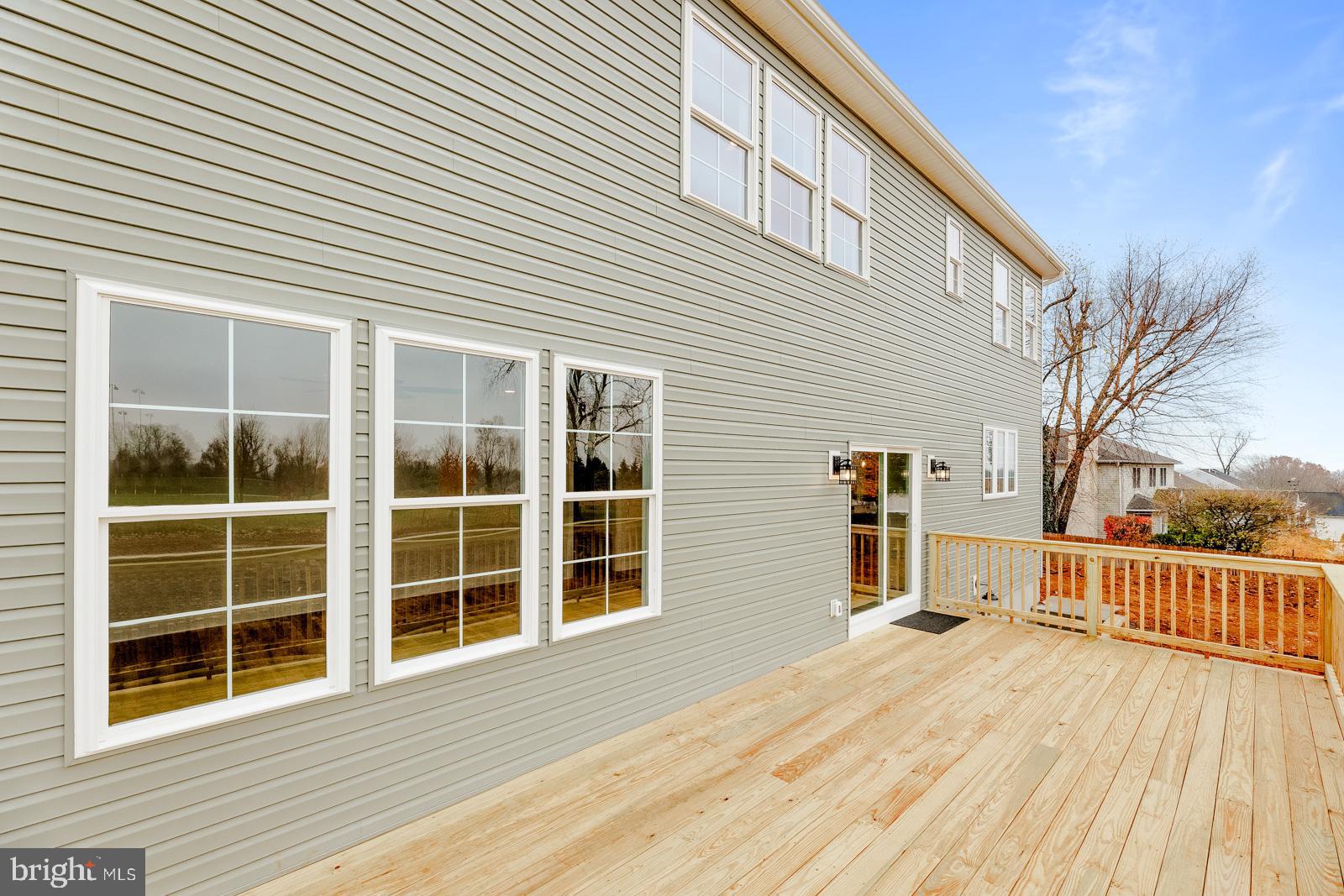 LANGHORNE MANOR - Residential