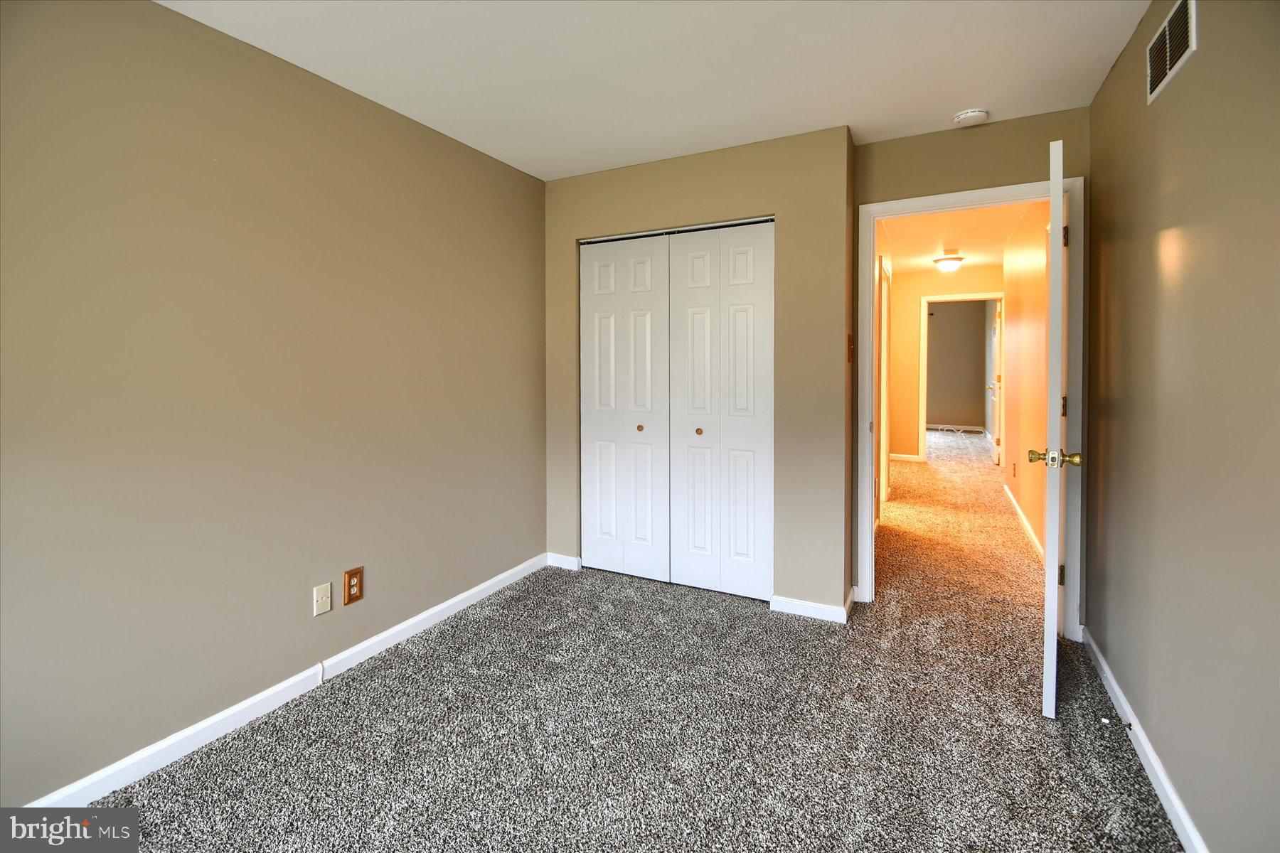 CHARLESTOWNE - Residential