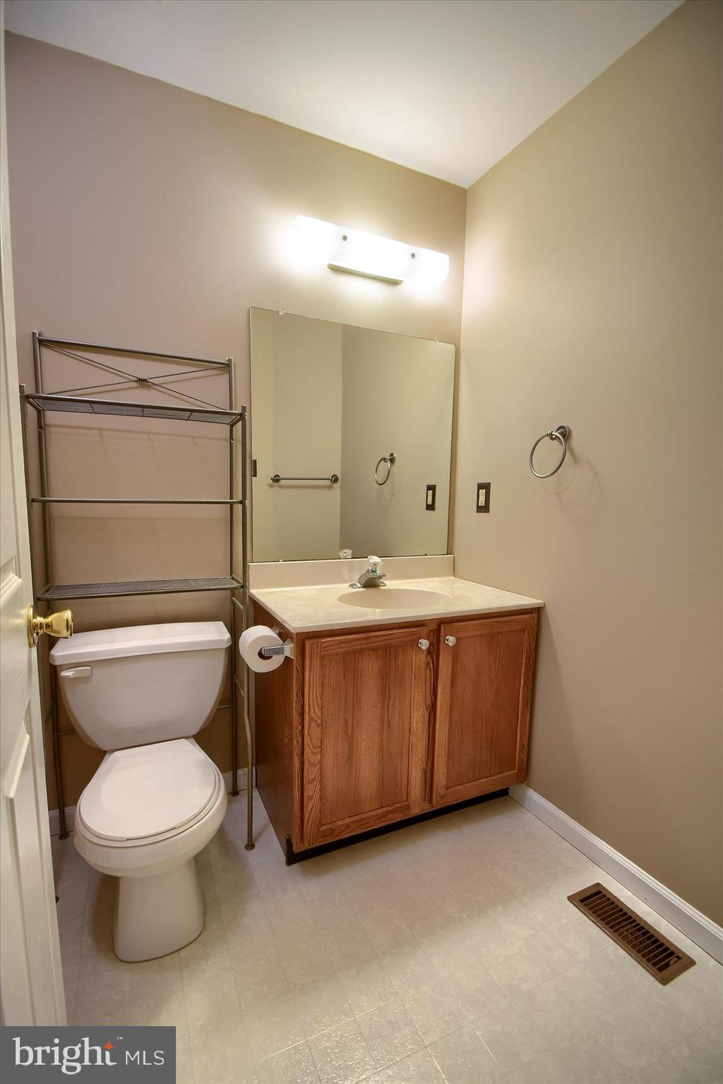 CHARLESTOWNE - Residential