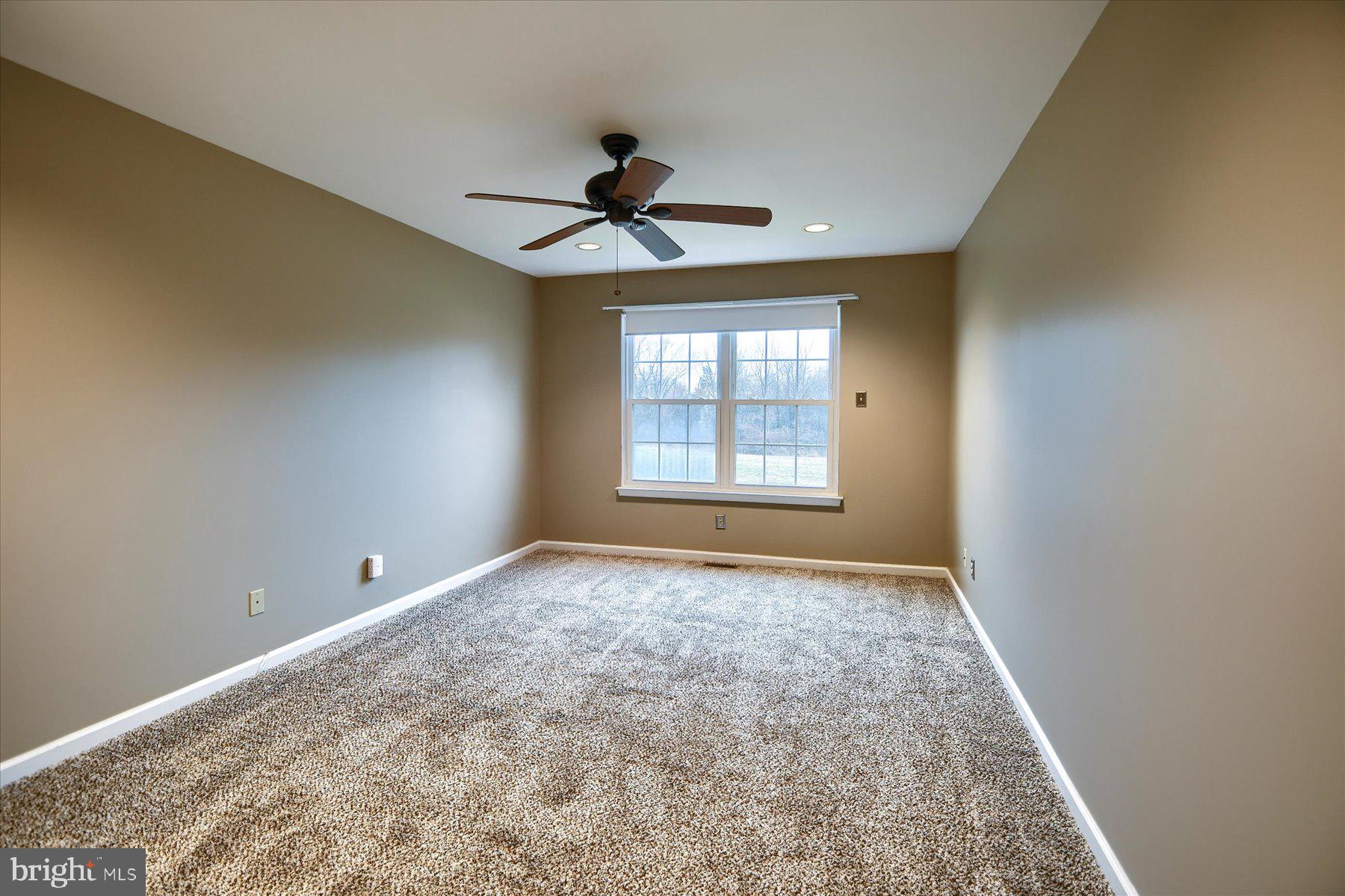 CHARLESTOWNE - Residential