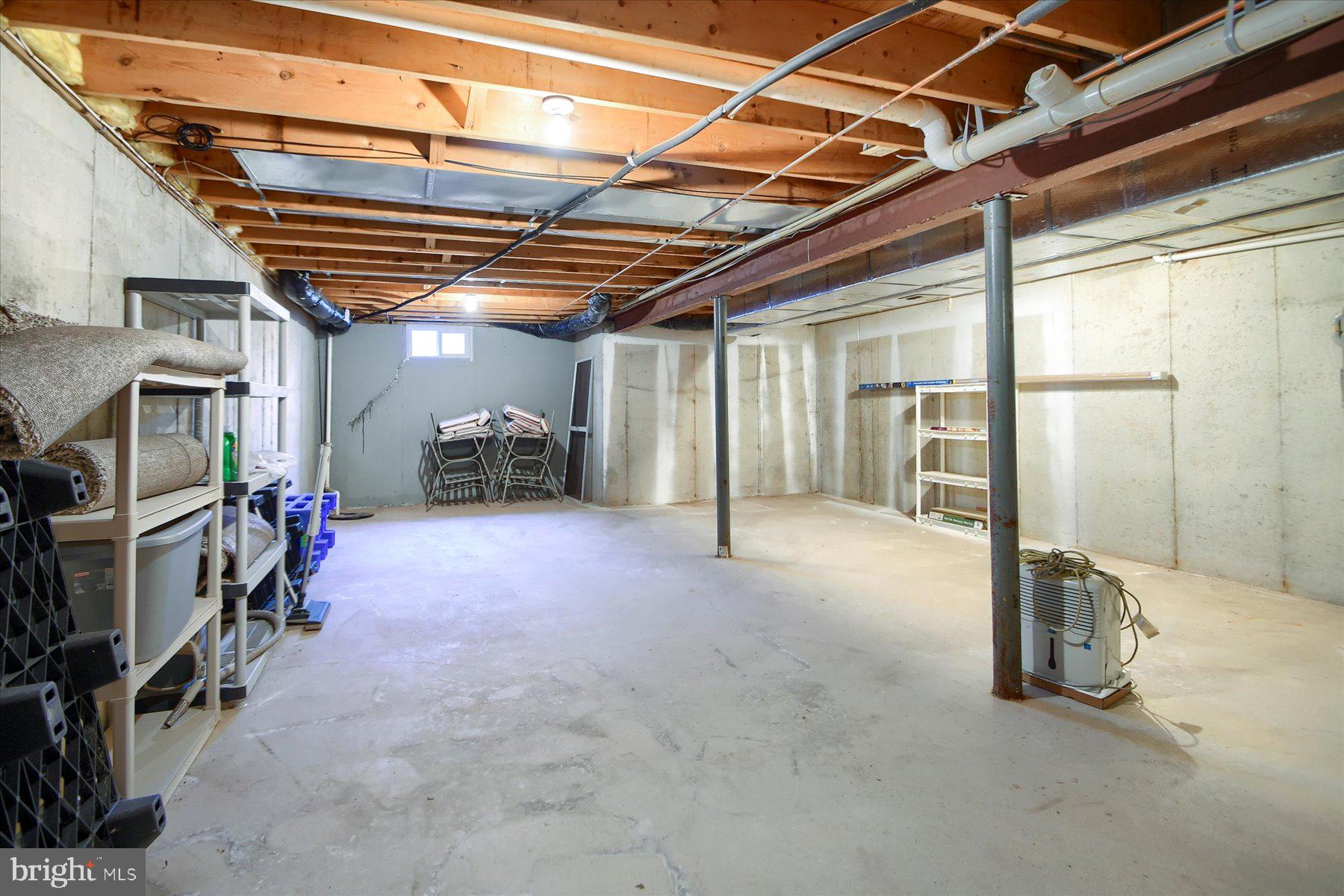 CHARLESTOWNE - Residential