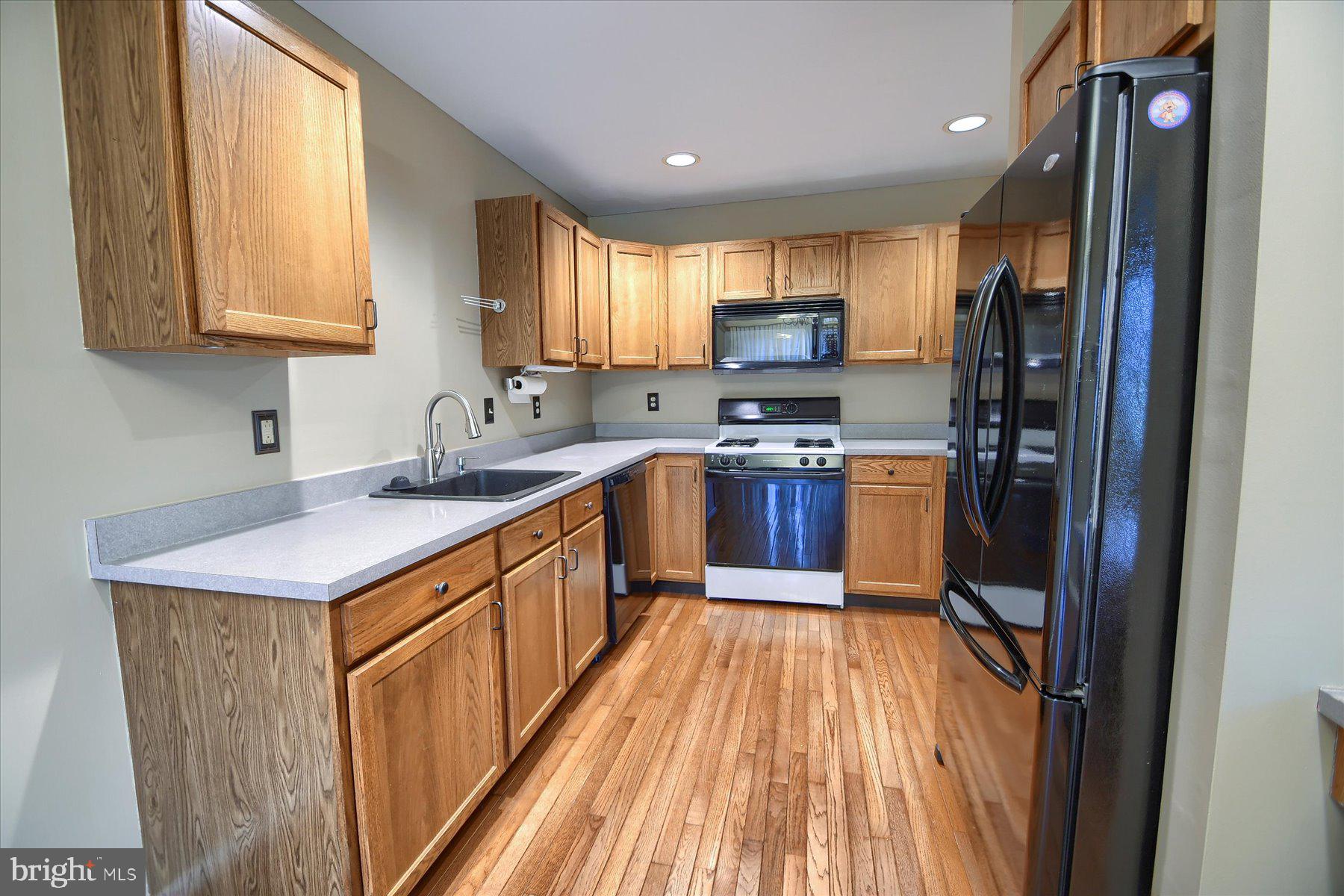 CHARLESTOWNE - Residential