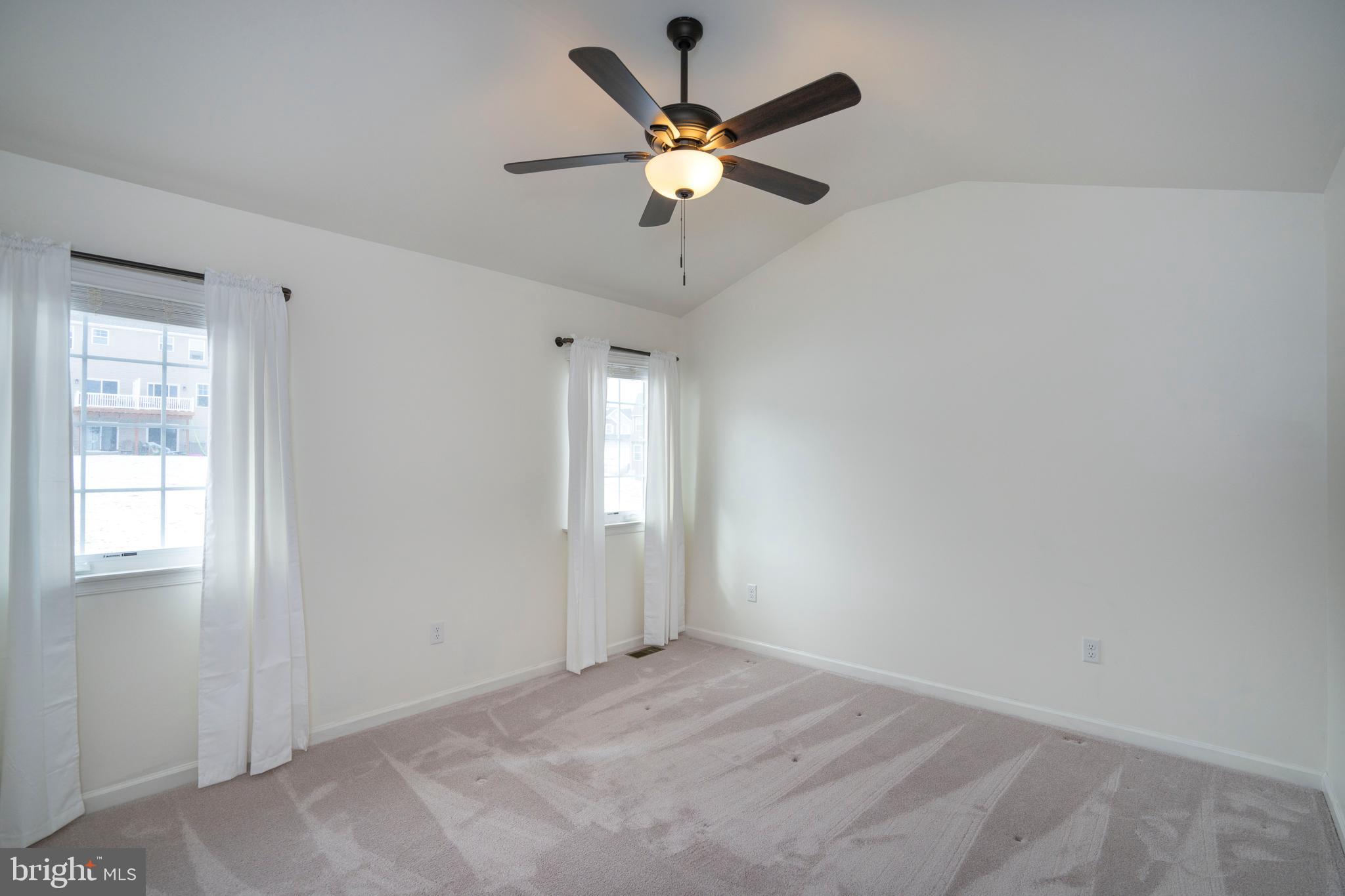 THE GATES - Residential